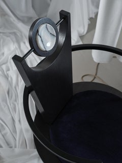 Chaise Lunatro, bois, métallurgie, velours bleu, détails en marbre, Studio Mohs