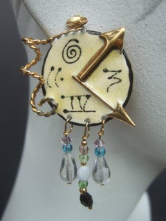 Lunch at the Ritz Skurrile Emaille-Uhr-Künstler-Ohrringe um 1980