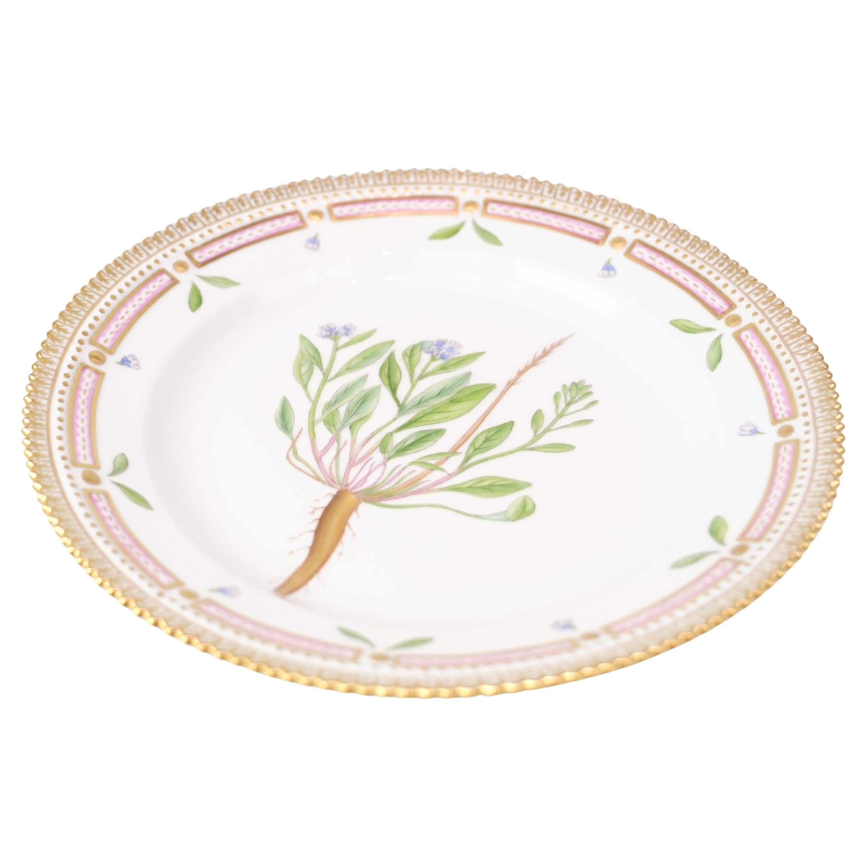 Lunch Plate Decoration No. 20/3550 Flora Danica By Royal Copenhagen From 1960s For Sale