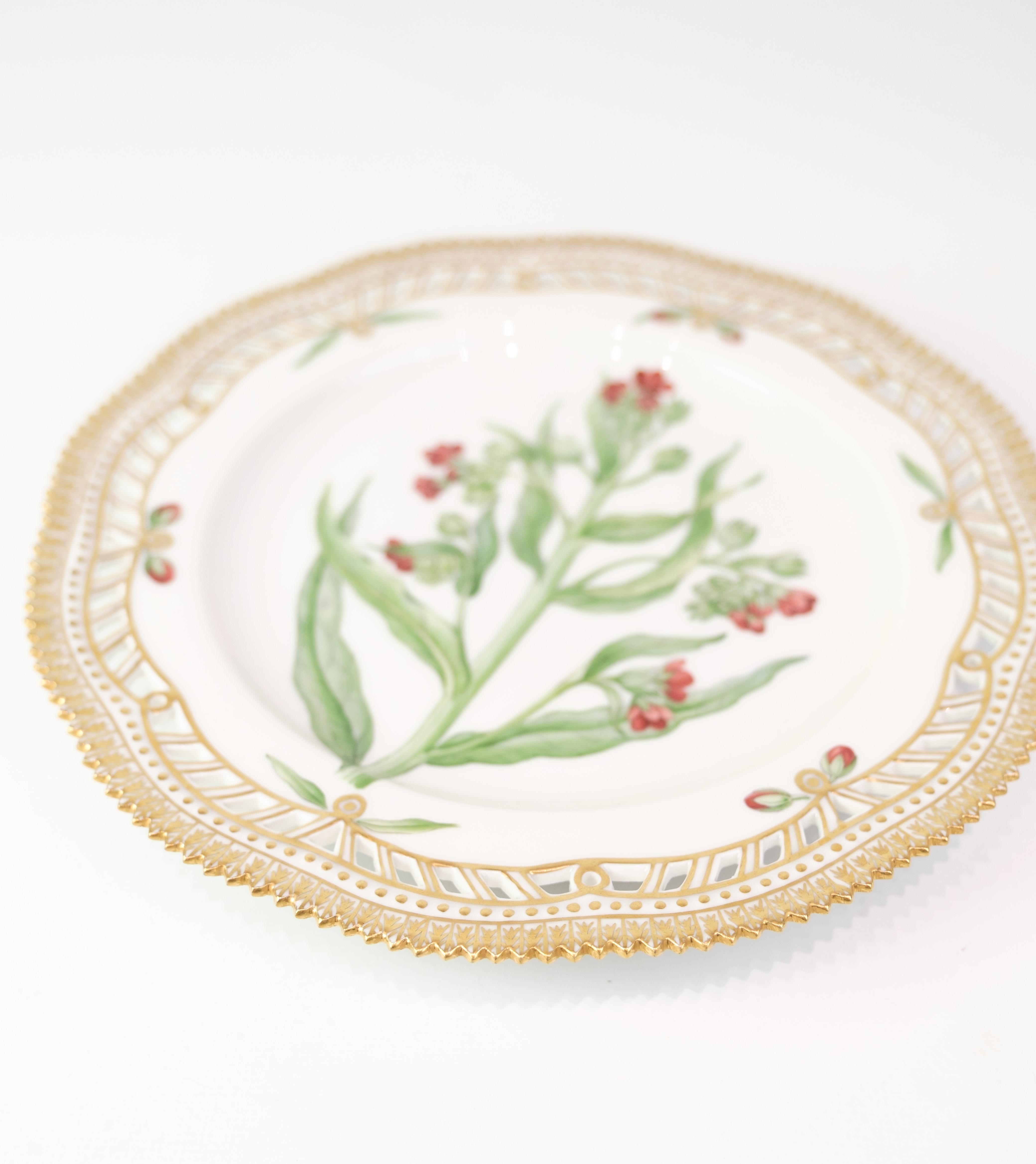 Speiseteller Dekoration Nr. 20/3554 Flora Danica von Royal Copenhagen aus den 1960er Jahren im Zustand „Gut“ im Angebot in Lejre, DK