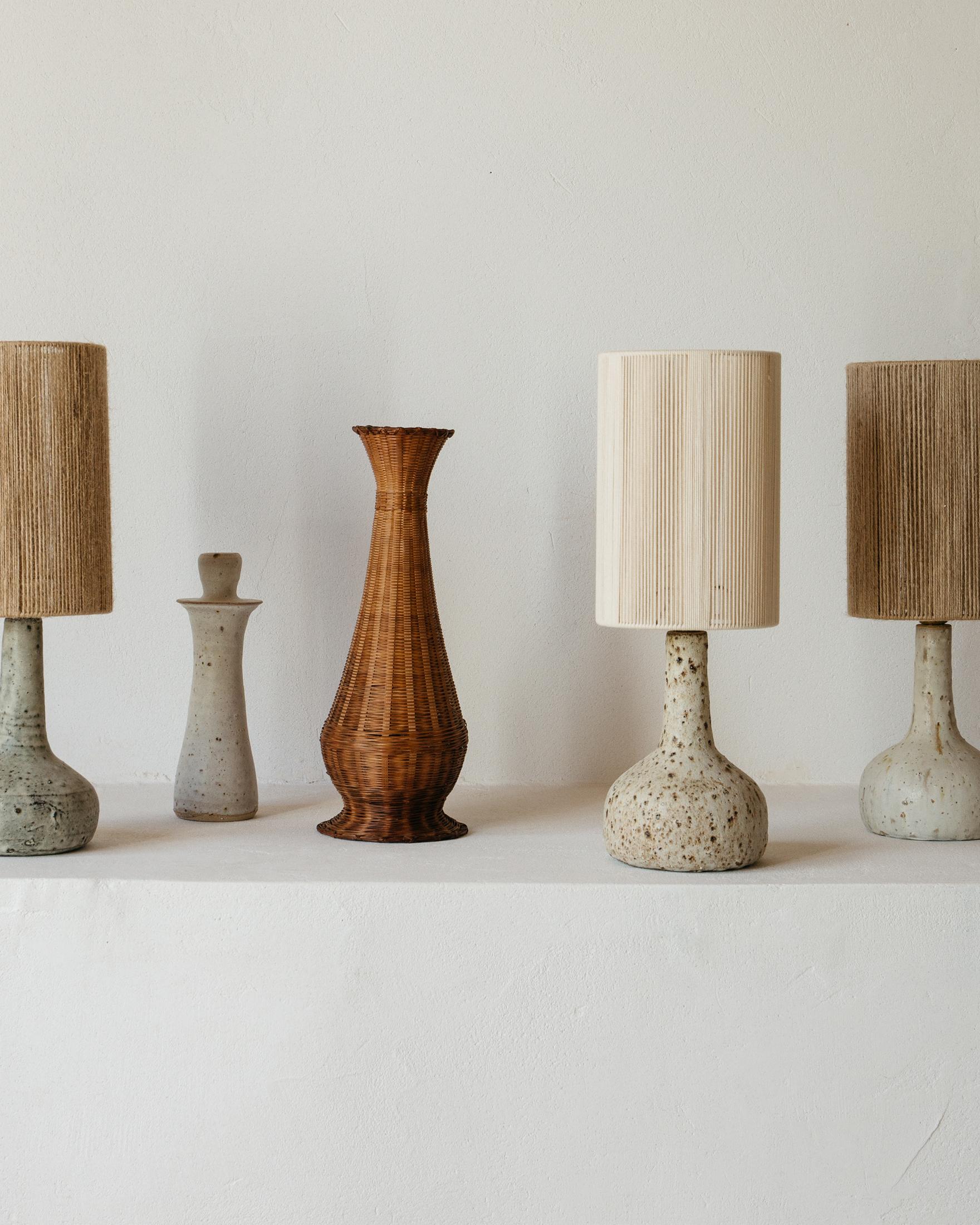 XXIe siècle et contemporain Lampe de table Lune en céramique brute par Grès Éditions en vente