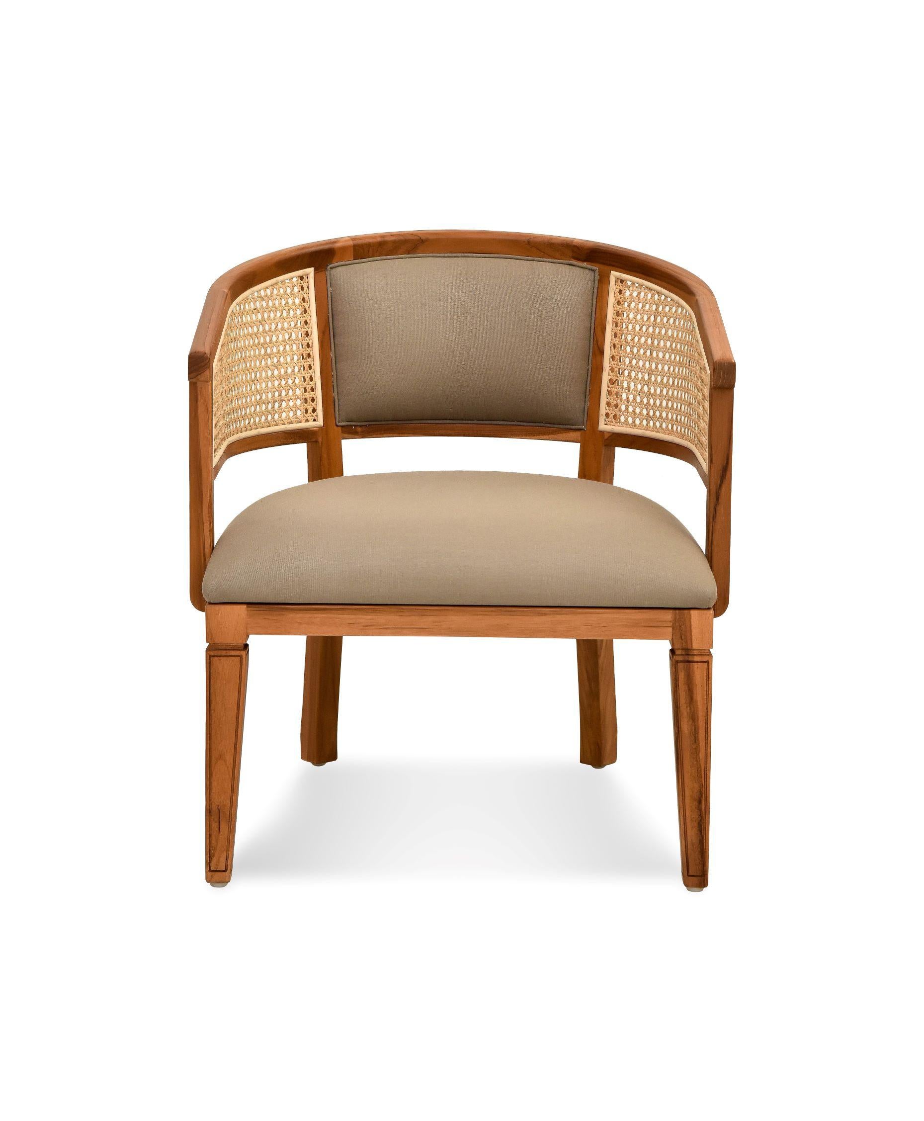 Lune is a comfortable, premium class lounge chair made from the highest quality craftsmanship and is a throwback to a style of furniture from a hundred years ago that has inspired much of the Nestify philosophy. If you like the style of Singapore's