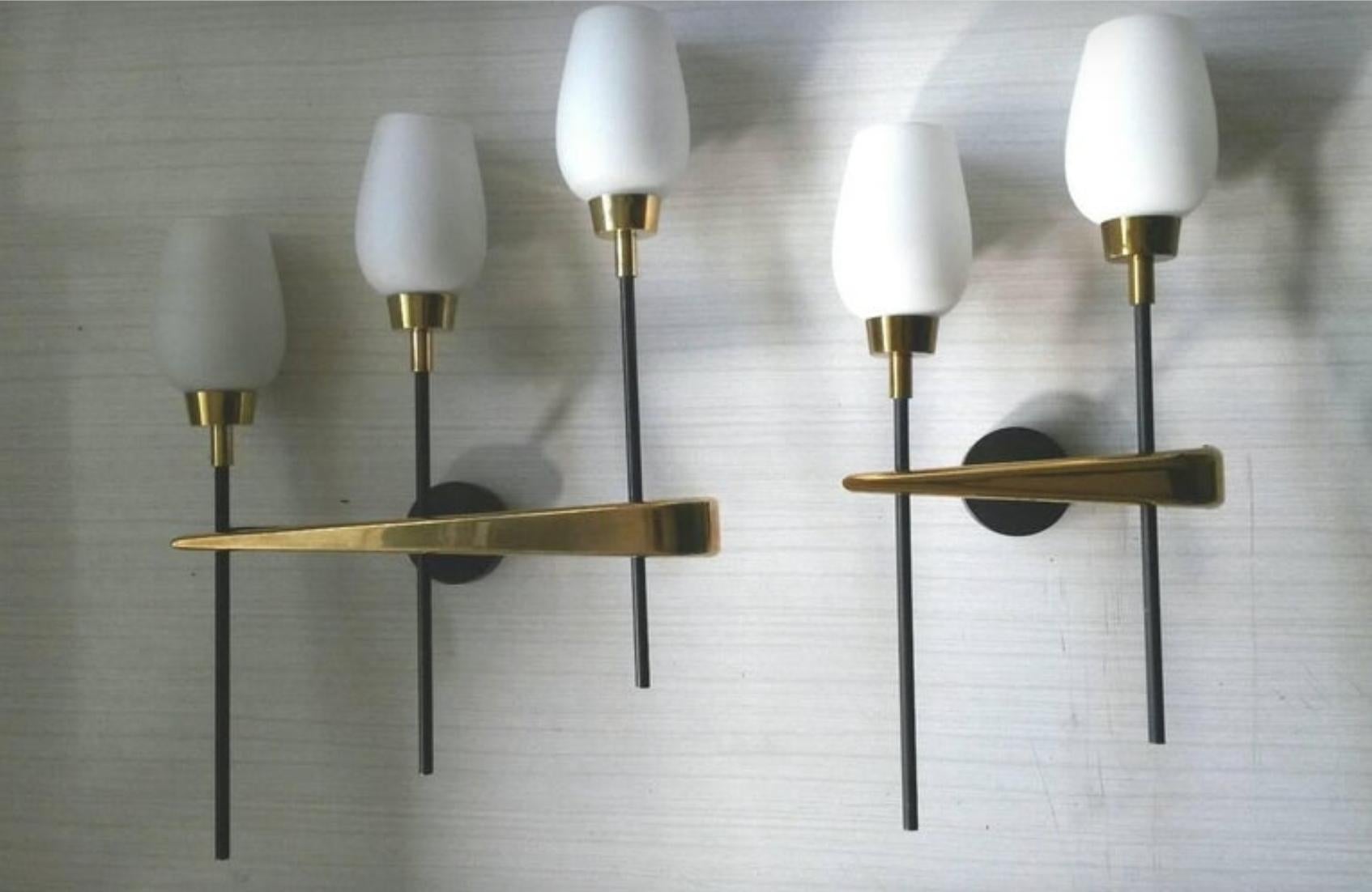 Lunel French Mid-Century Modern Pair of Gilt Bronze White Opaline Sconces, 1950 For Sale 1
