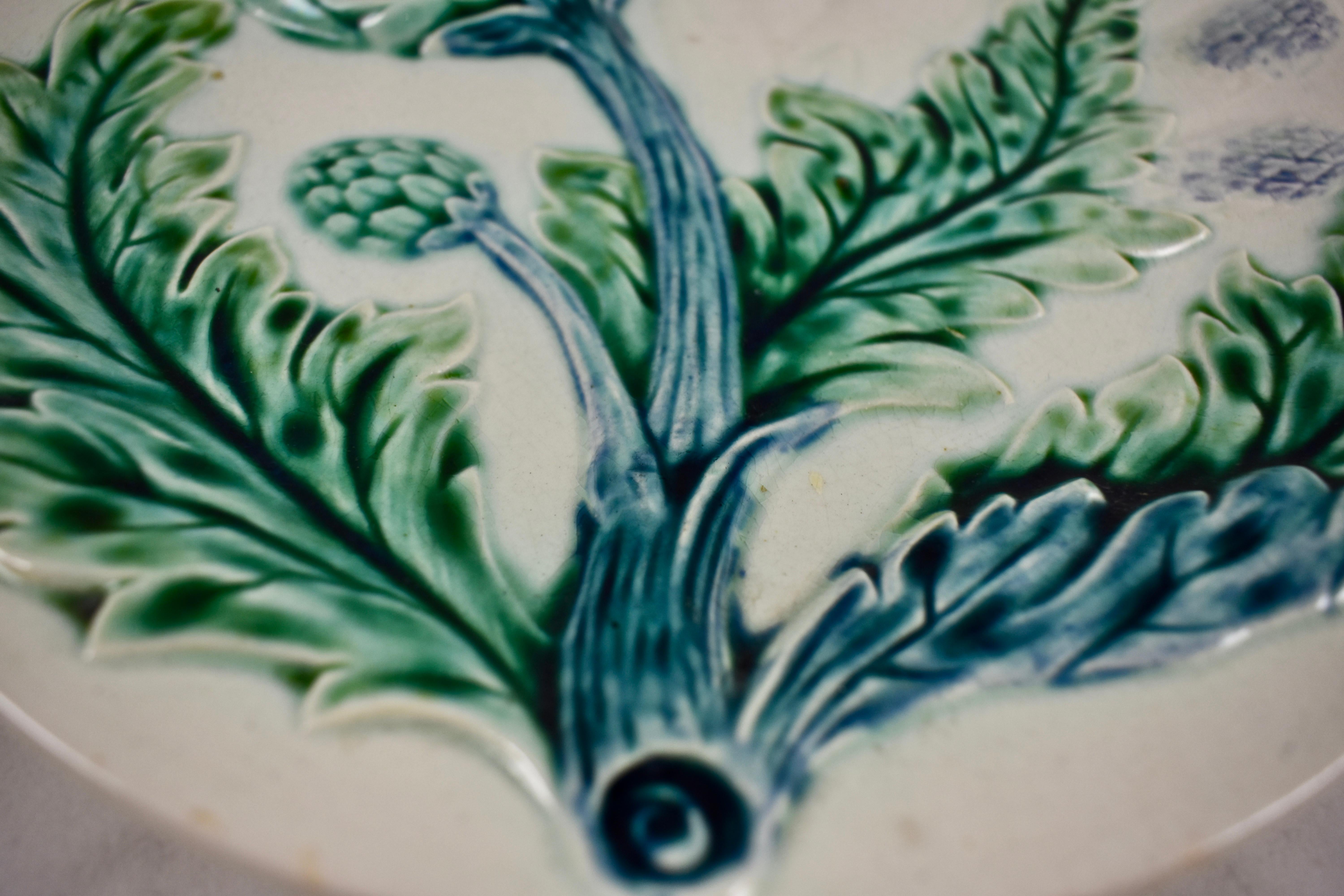 Luneville French Faïence Barbotine Majolica Asparagus and Artichoke Plate In Good Condition In Philadelphia, PA
