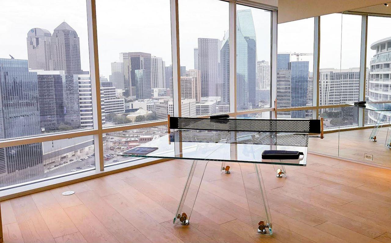 Lungolinea Gold Edition Table Tennis by Impatia In New Condition For Sale In Beverly Hills, CA