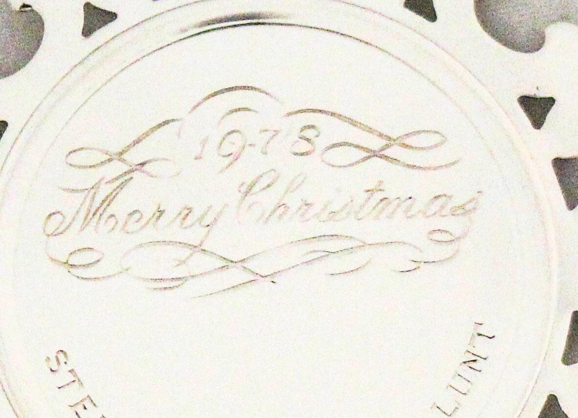 Fine XX secolo Ornamento natalizio in argento e smalto di Lunt Silversmiths - 1978 in vendita