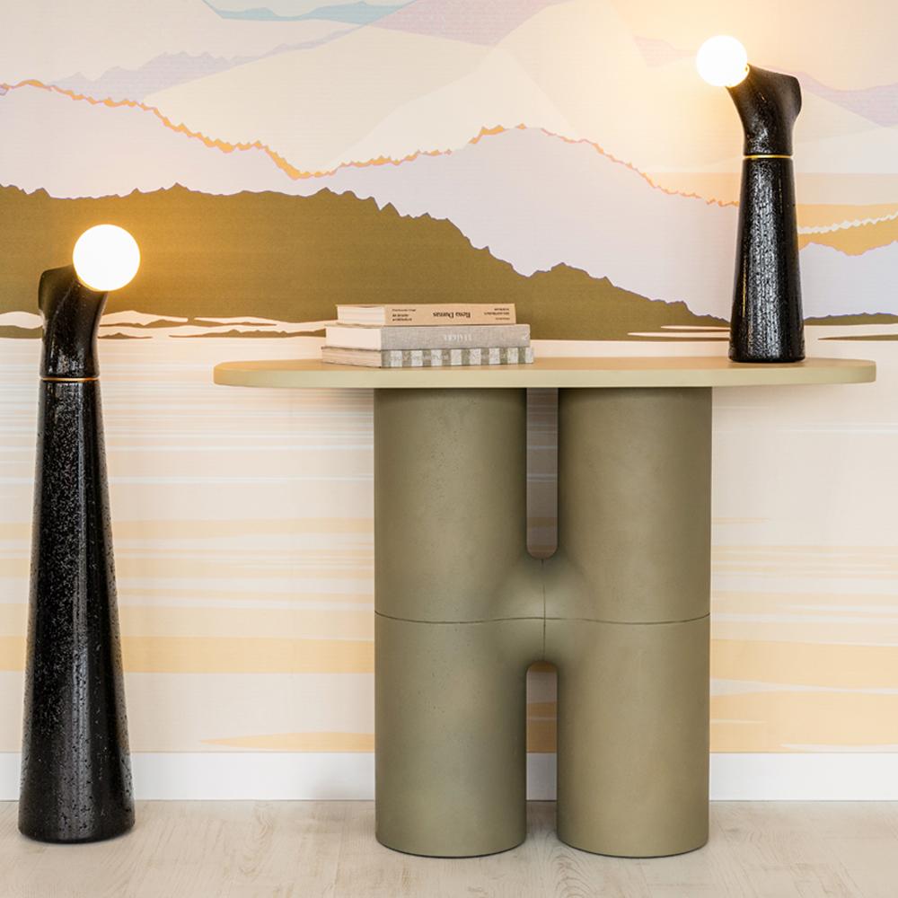 XXI secolo e contemporaneo Moulded Mineral Natural White Console, 2 Pieds One of a Kind by MANUFACTURE XXI in vendita