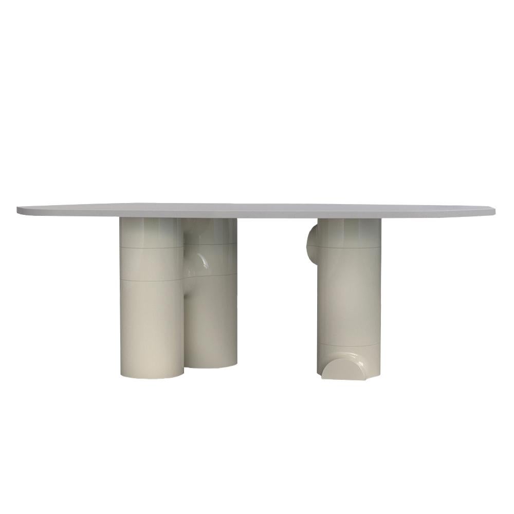 Luo Table 3 Pieds Laqués Unico nel suo genere di MANUFACTURE XXI
Dimensioni: L 300 x P 120 x H 75 cm. 
Materiali: Malta minerale stampata. 
Peso: 185 kg. 

LUO è un set di moduli in malta minerale stampata. La collezione esplora molteplici