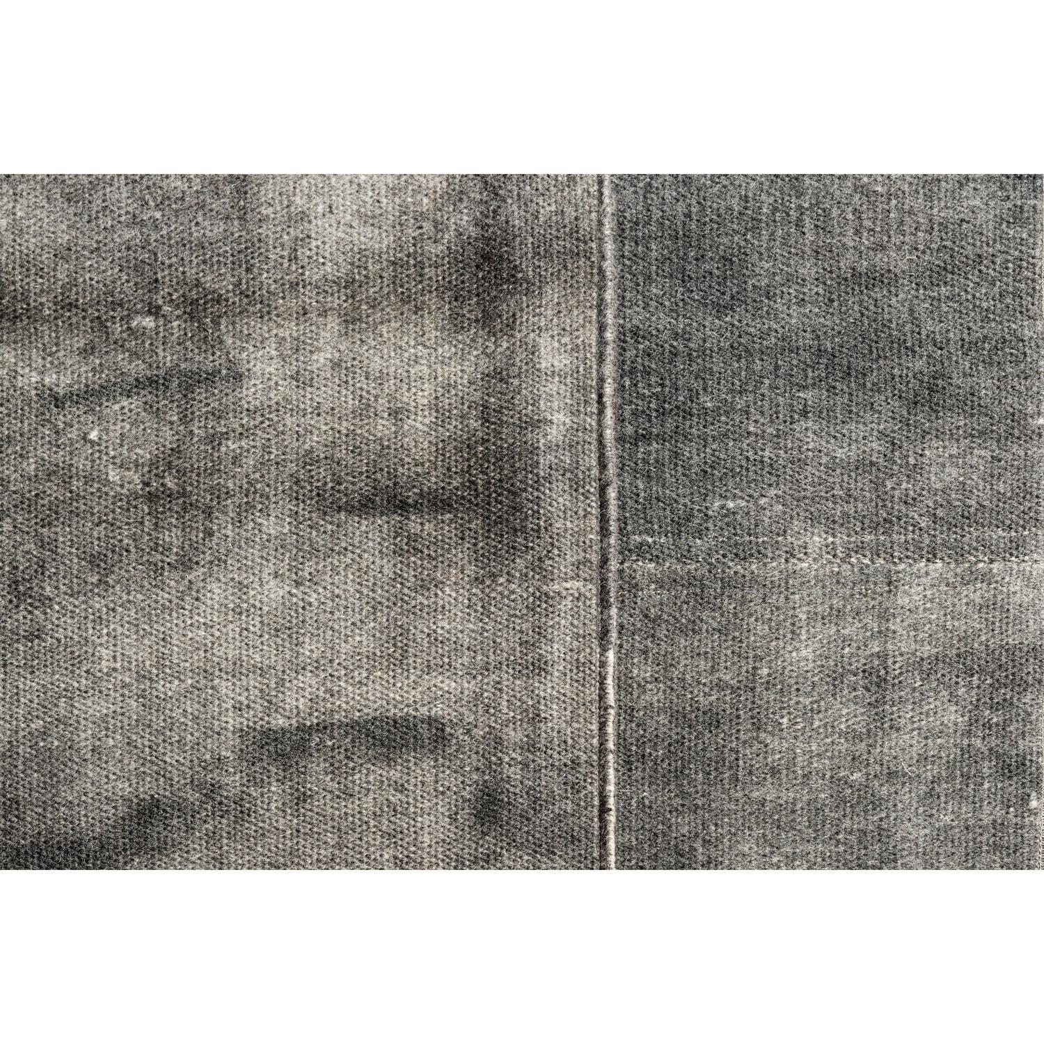 Hand-Woven 21st Century Wool Thin Natural Washable Grey Rug by Deanna Comellini 260x350 cm For Sale