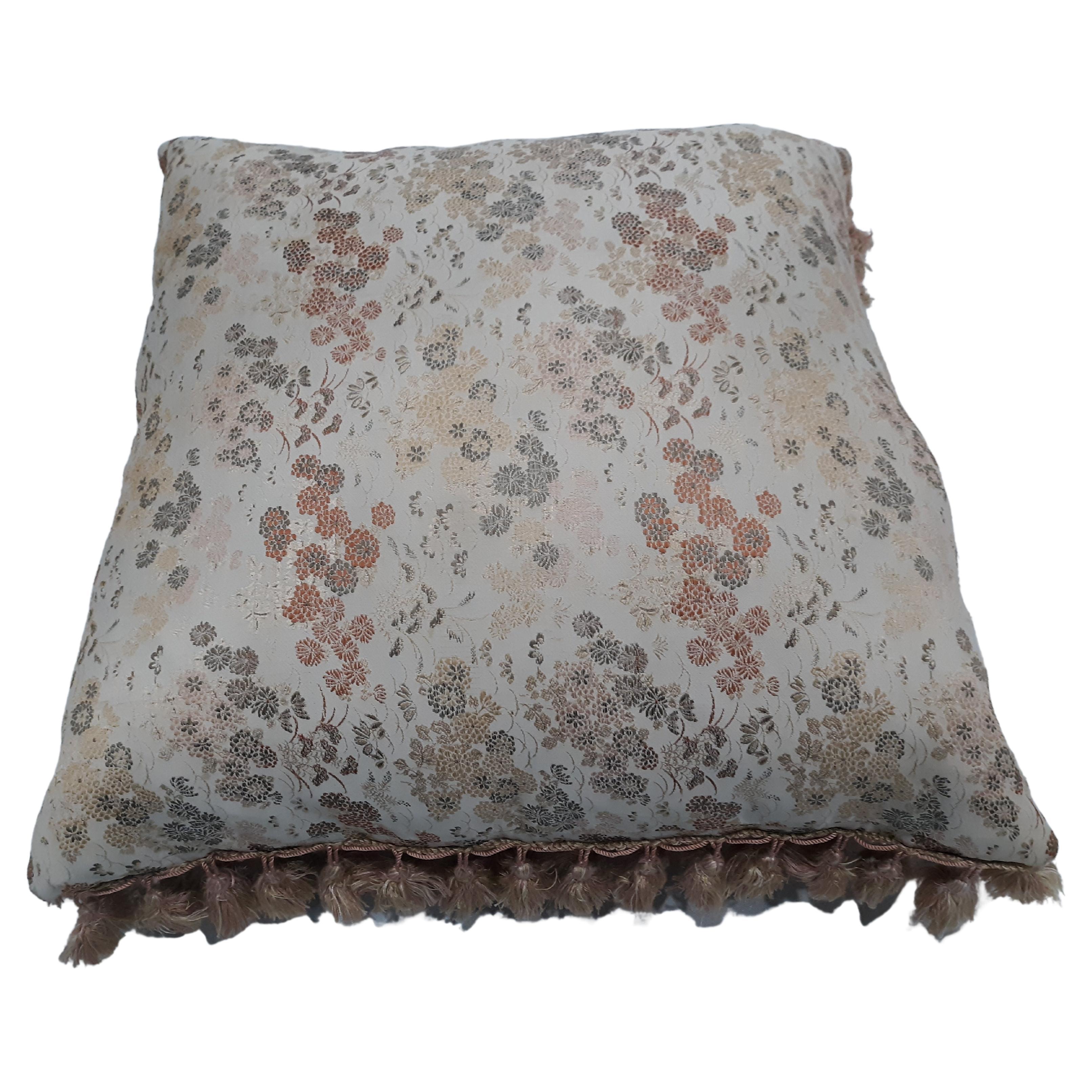 Luois XVI Elegant Pillow Set For Sale