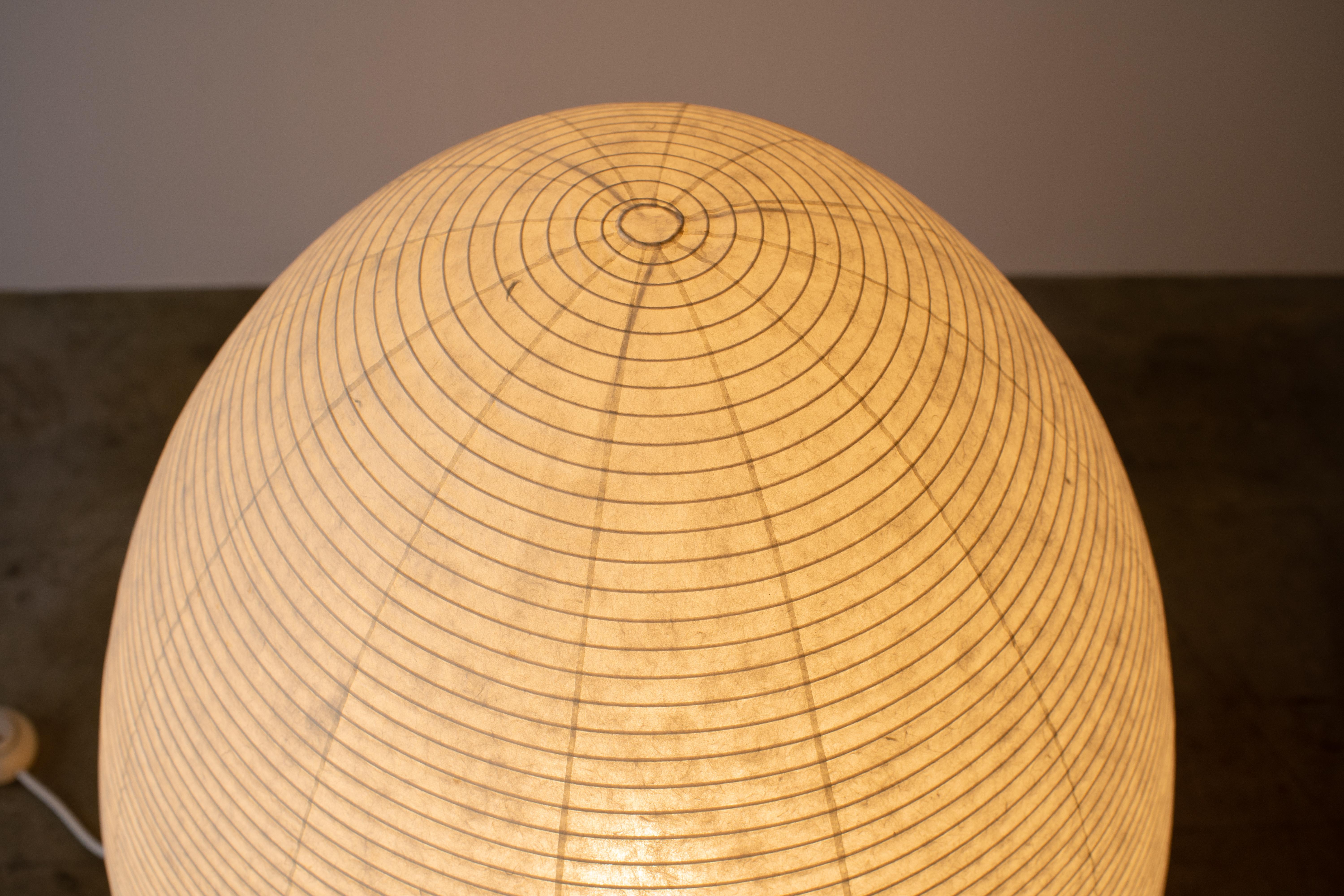 Contemporary L'uovo Washi Japanese Paper Shade Floor Lamp Shigeru Uchida Akari style