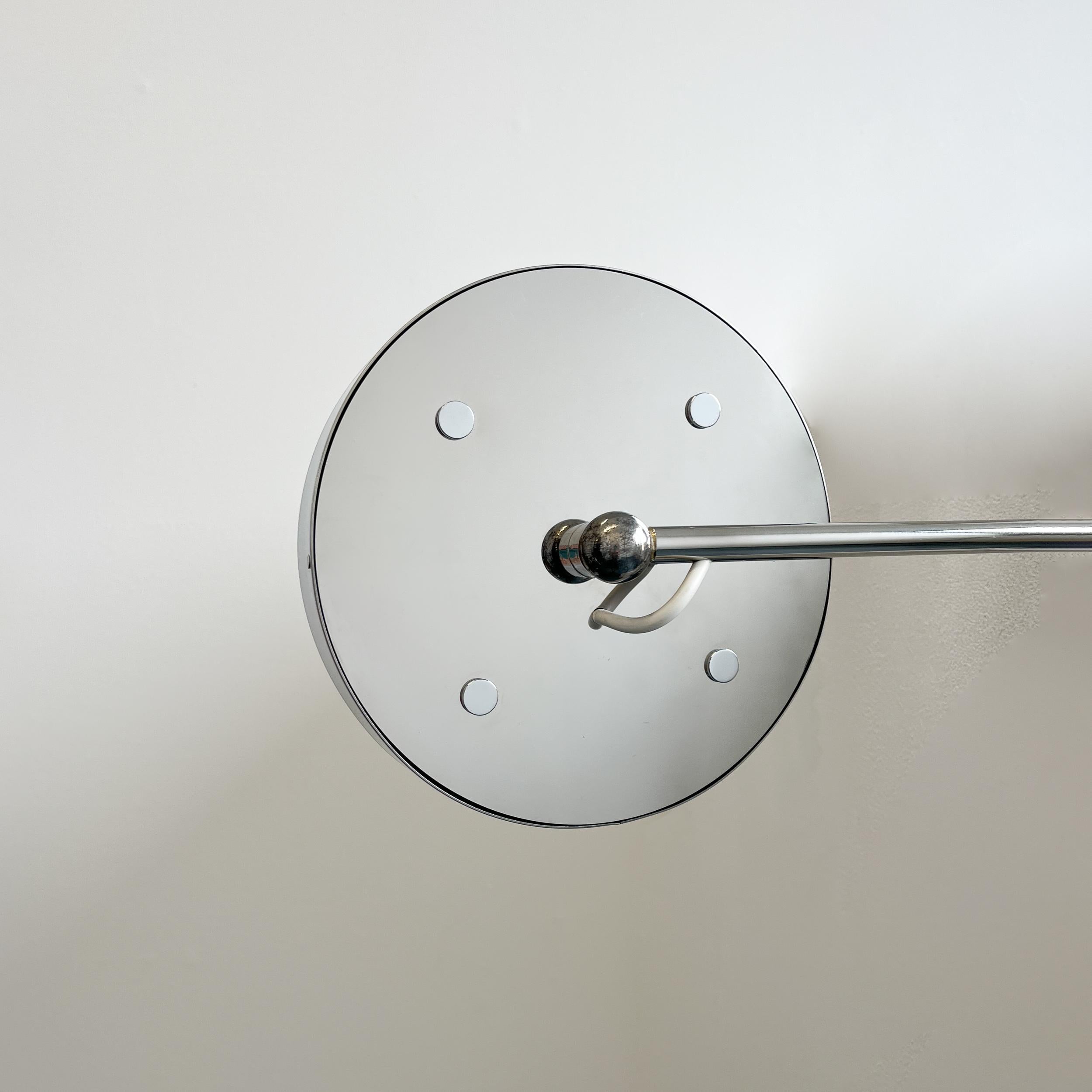 Lupa Beleuchteter Wandlupenspiegel mit Edelstahlrahmen im Angebot 3