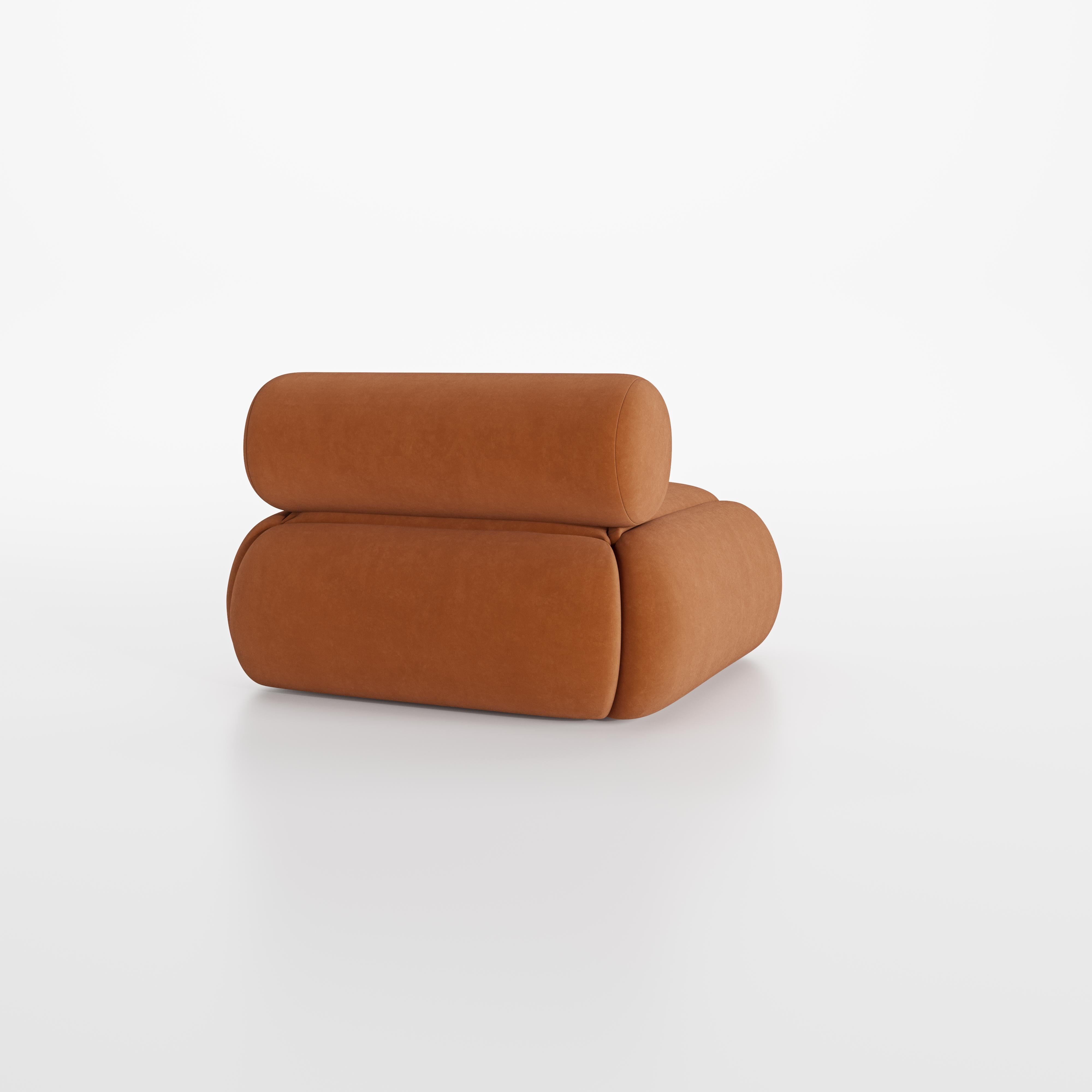 Weich, rund und kräftig. Lupin Sofa wurde für den Komfort entworfen, das perfekte Sofa zum Entspannen nach einem langen Tag.

Sitz und Kissen bestehen aus Memory-Schaum. Lupin wird auf Bestellung von lokalen Kunsthandwerkern in Portugal