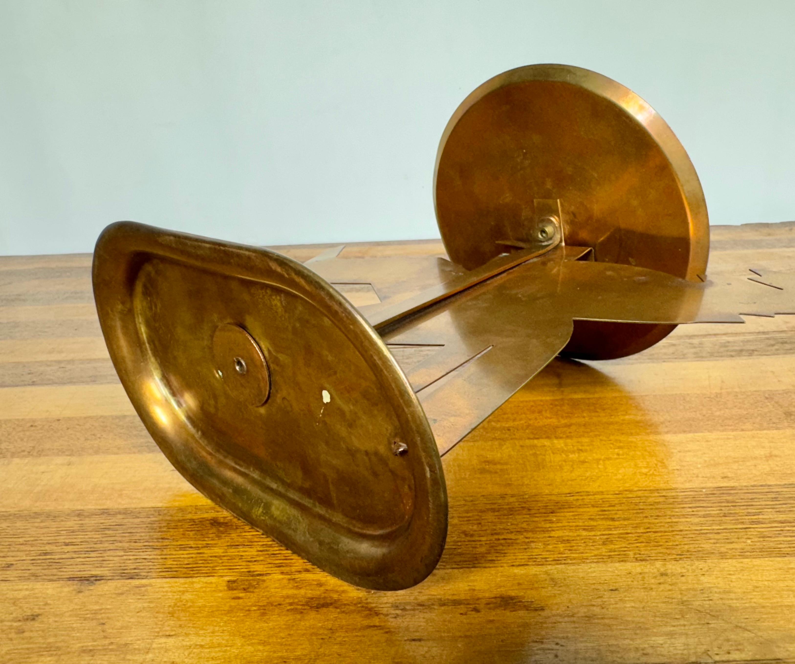 Art Déco Lurelle Guild Butler in rame 1934 Chase Art Deco Uomo Pretzel in rame in vendita