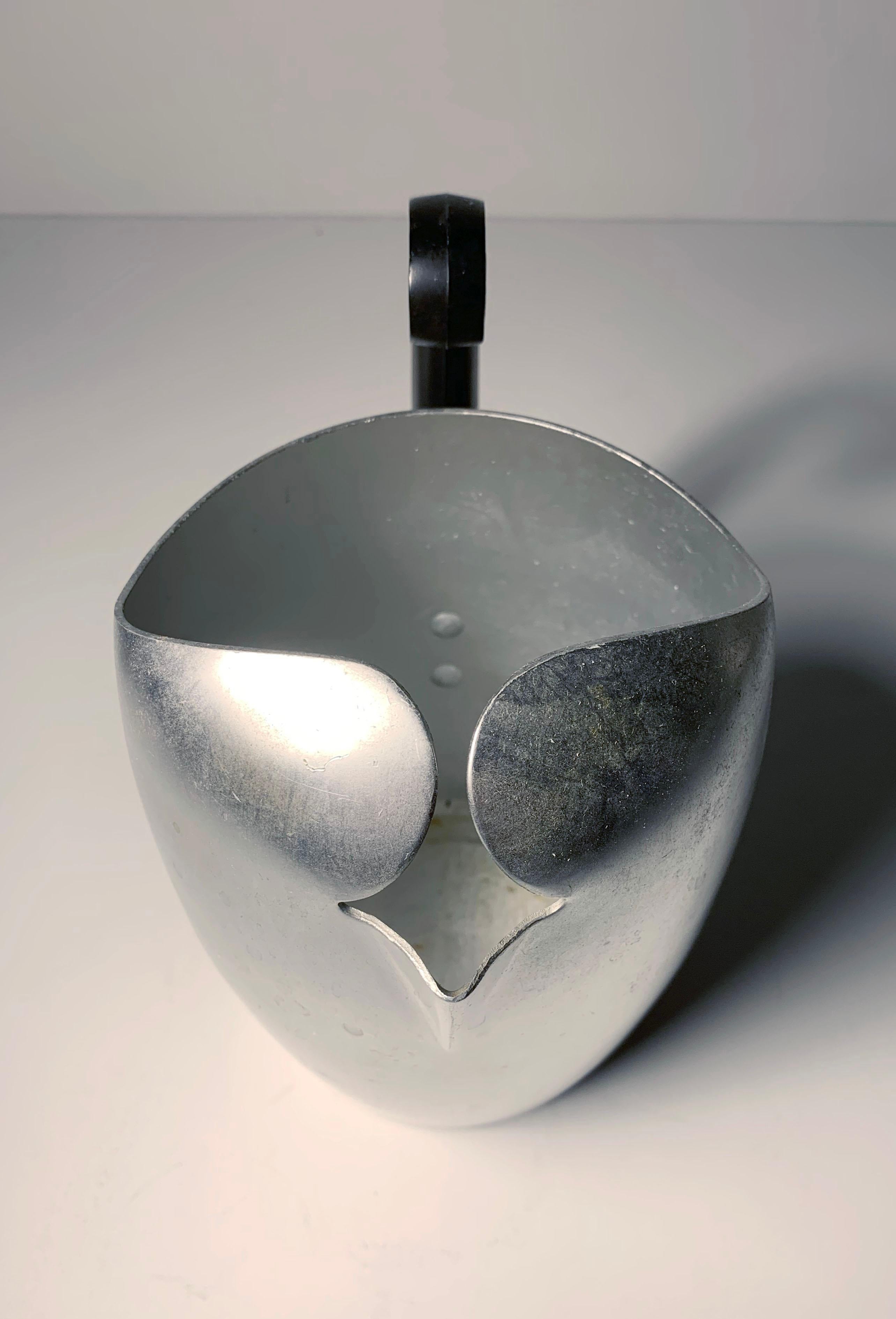 Américain Pichet en aluminium Art Déco Lurelle Guild pour Kensington en vente