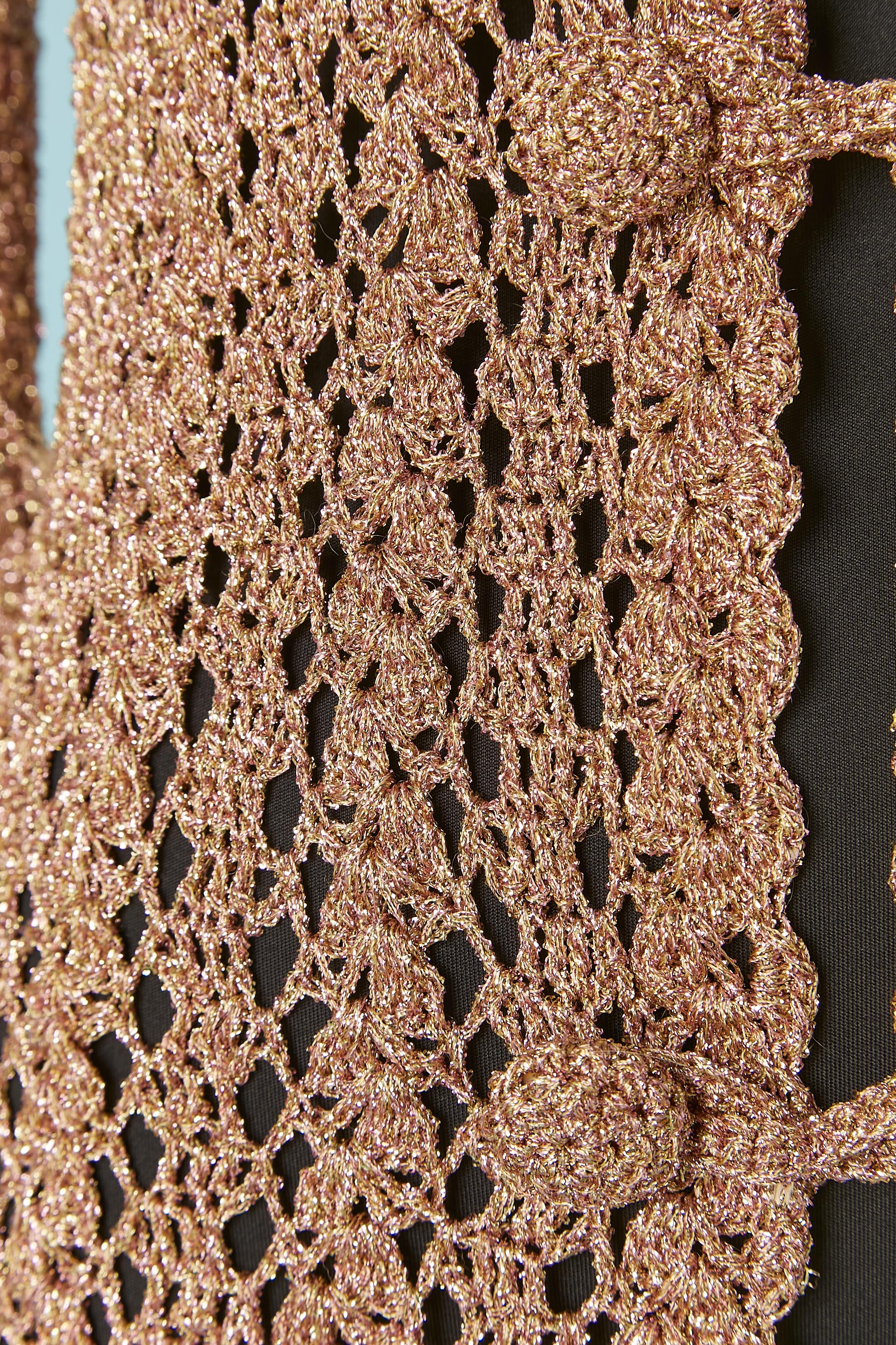 Abrigo largo de punto de crochet de lúrex con botón de lúrex Circa 1970's en Excelente estado para la venta en Saint-Ouen-Sur-Seine, FR
