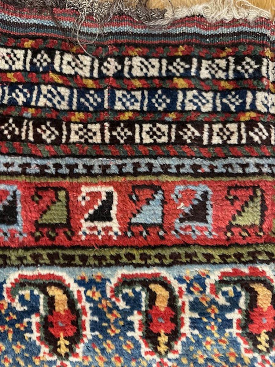 Luri-Teppich aus der Provinz Fars, Südwestpersien (Iran)

Alter: um 1880

Abmessungen: 9′.9 