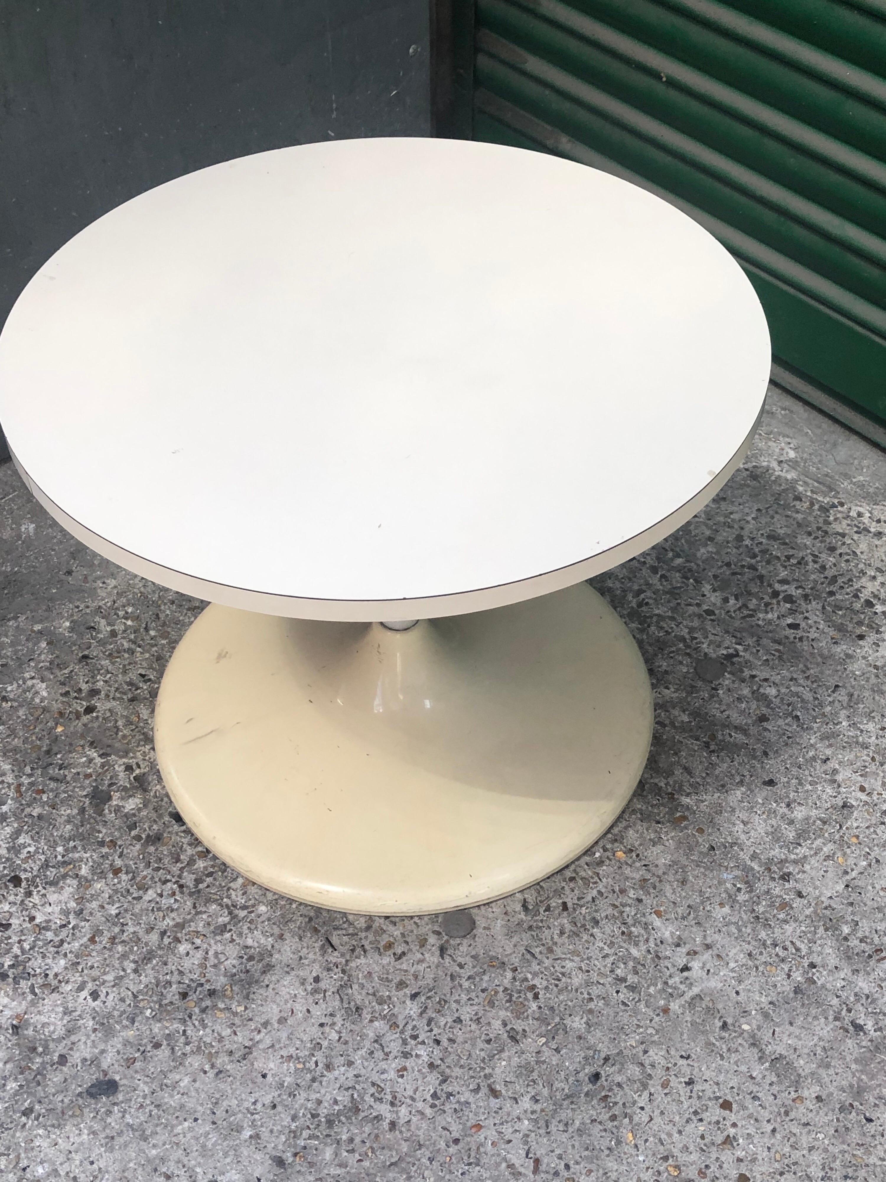 Mid-Century Modern Lusch Erzeugnis Gueridon en vente