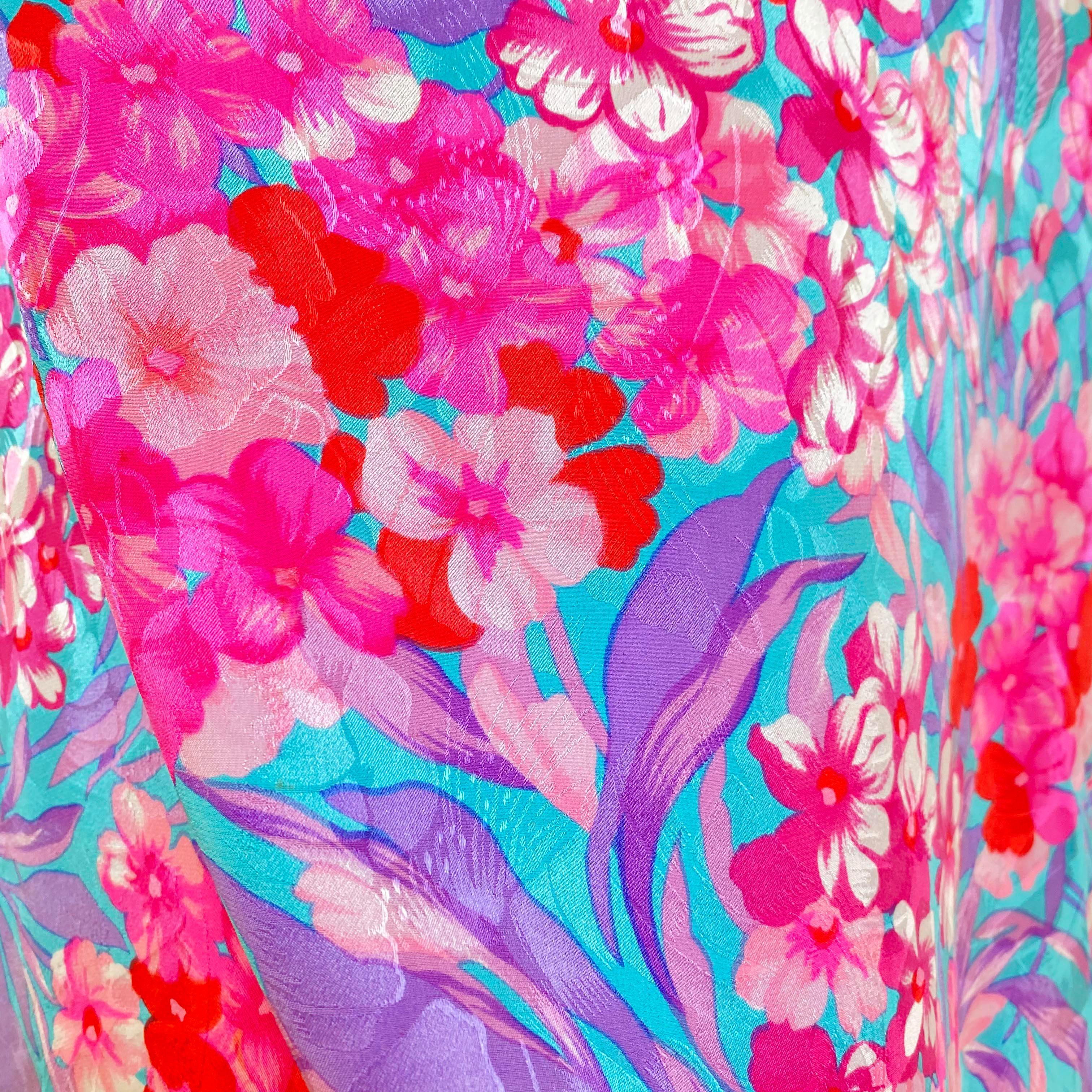 Lush Floral Printed Silk Jacquard Ensemble Set - neu mit Etikett (Pink) im Angebot