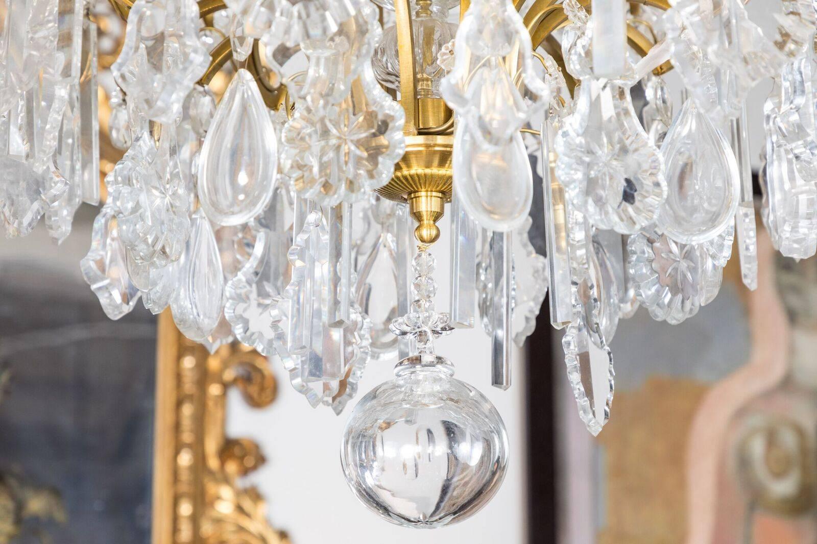 Lush, Louis XIV Style Chandelier In Excellent Condition For Sale In Newport Beach, CA