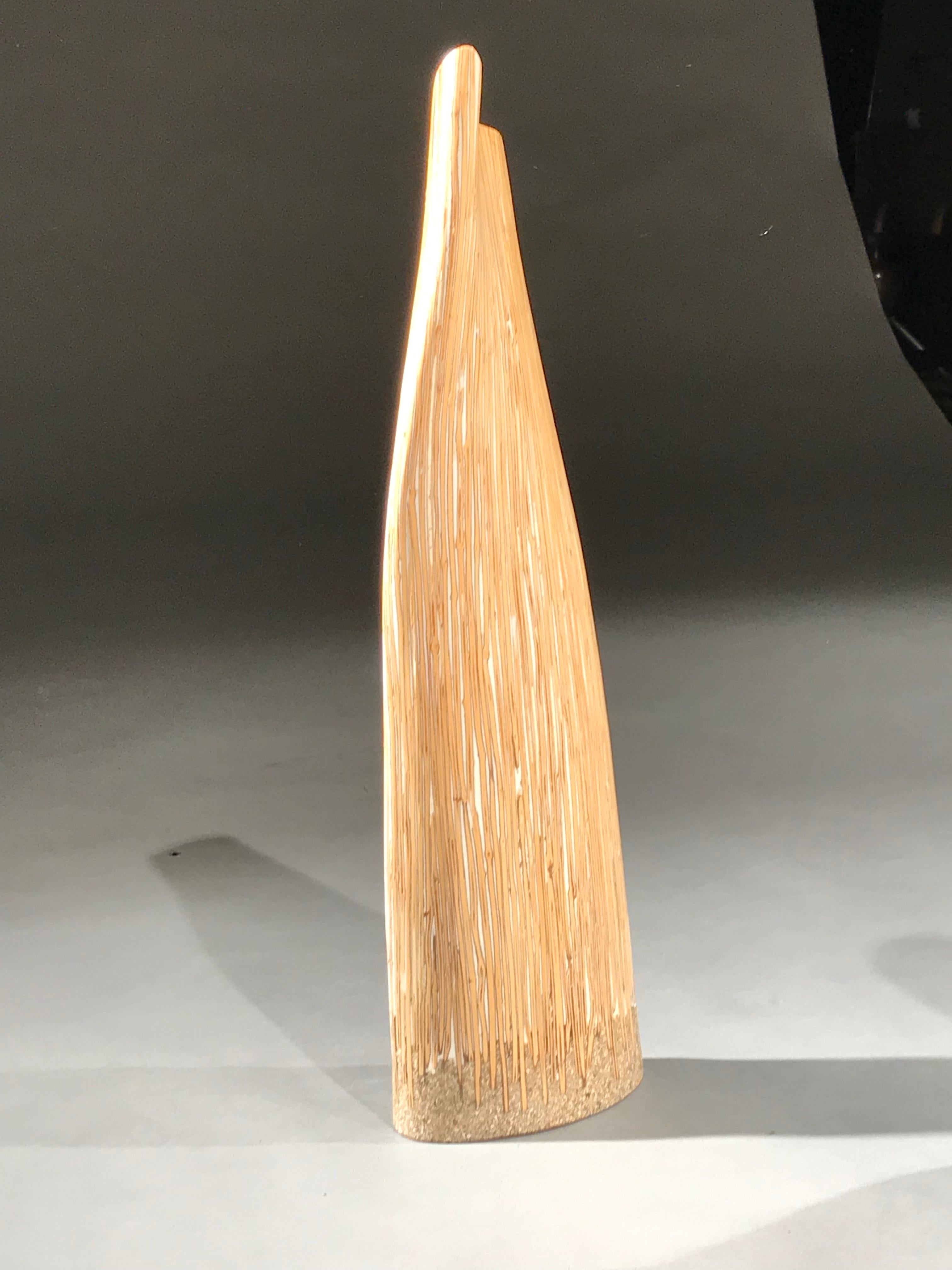 Lusia Robinson Bambus-Skultur-Vase aus Fiberglas (Geformt) im Angebot