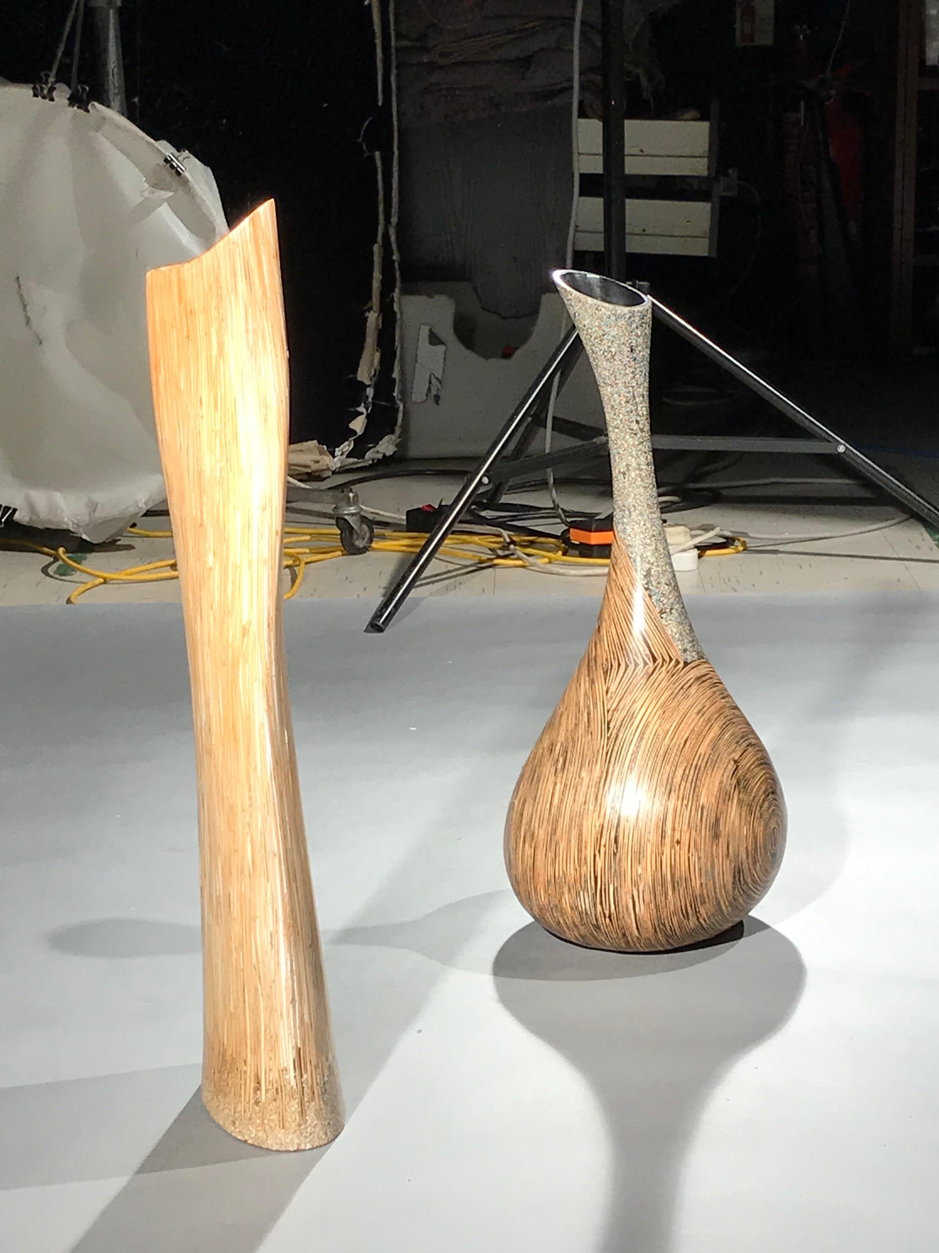 Bambus-Skulptur-Vase aus Glasfaser von Lusia Robinson im Angebot 9