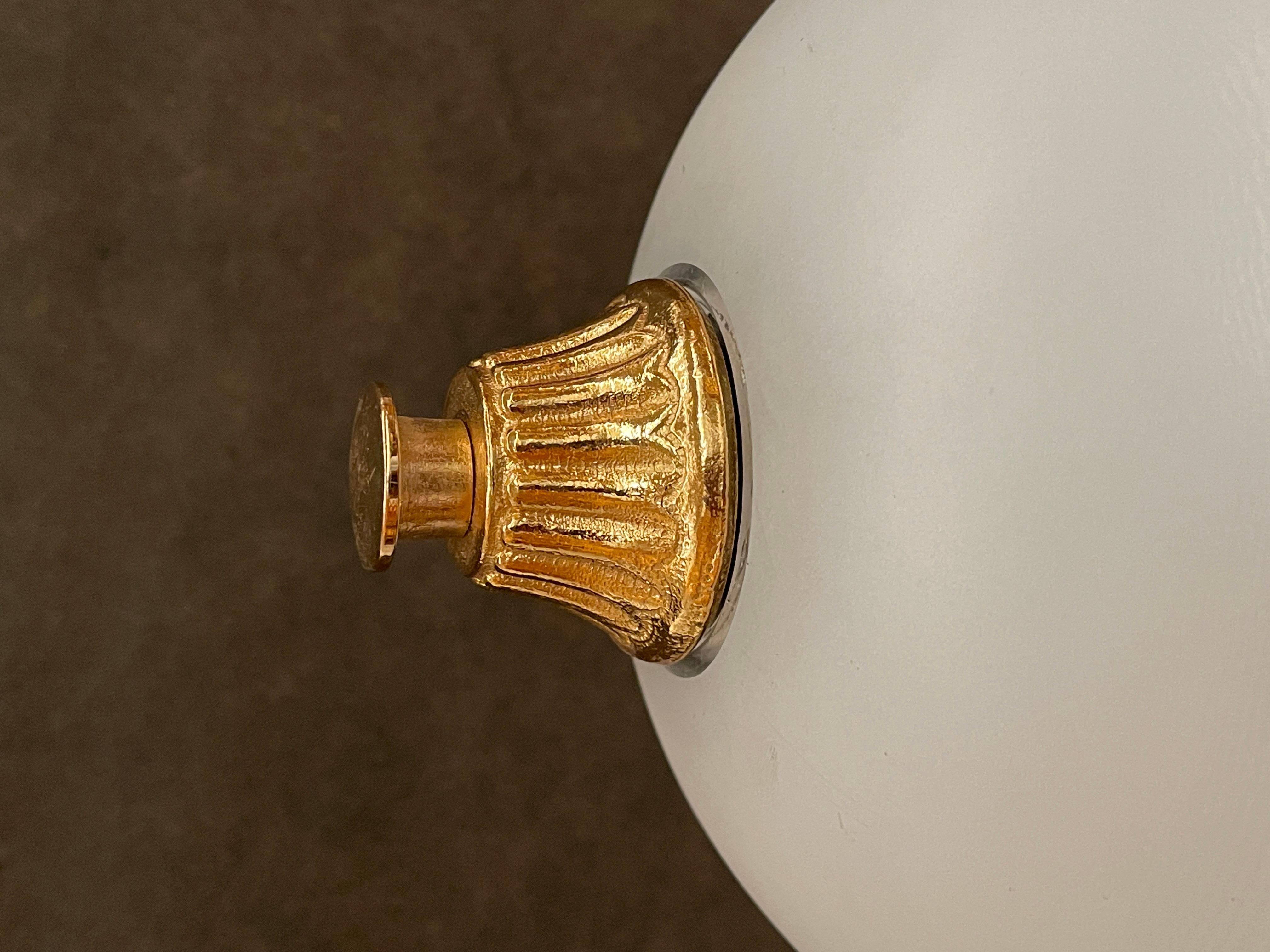 Lussuosa lampada da tavolo in bronzo dorato in classico stile italiano sec. XX en venta 2