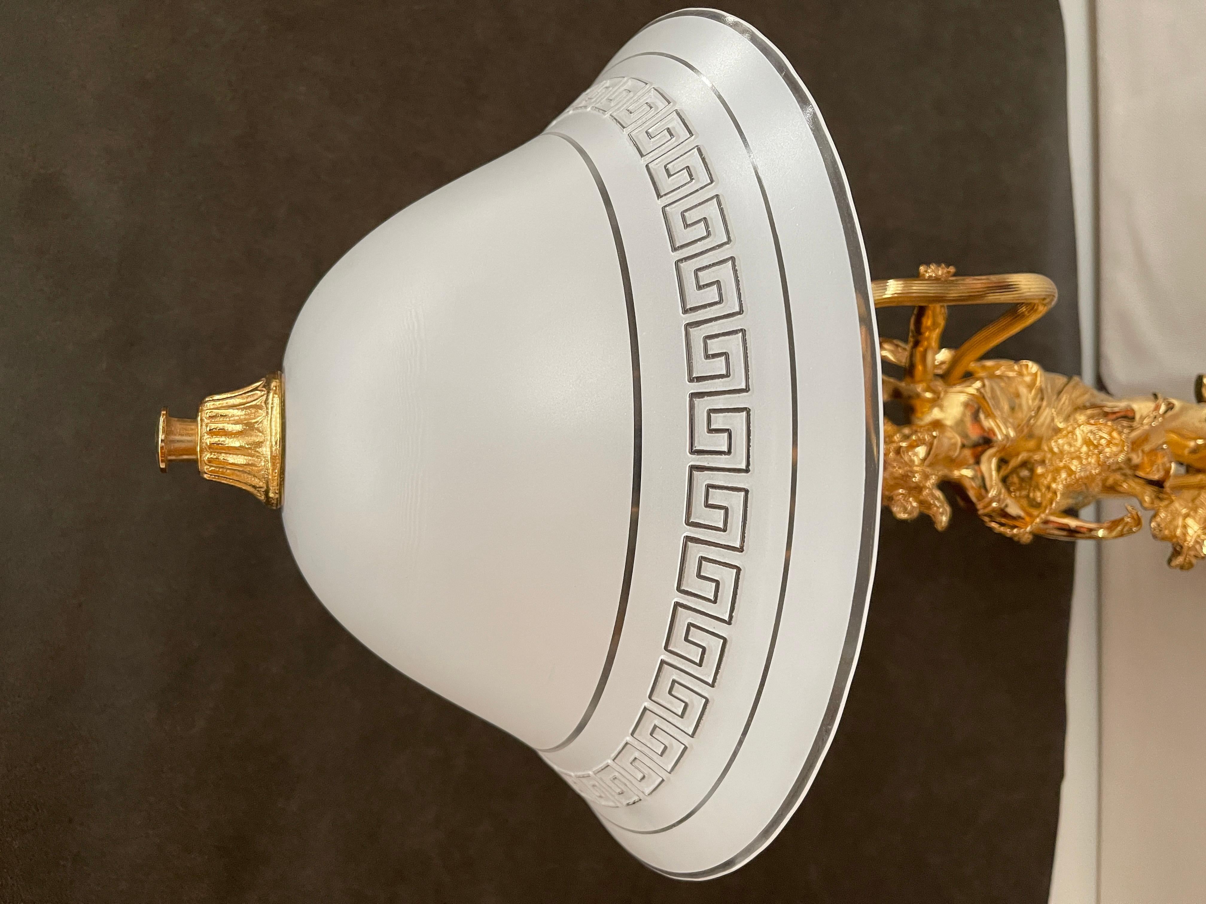 Lussuosa lampada da tavolo in bronzo dorato in classico stile italiano sec. XX en venta 3