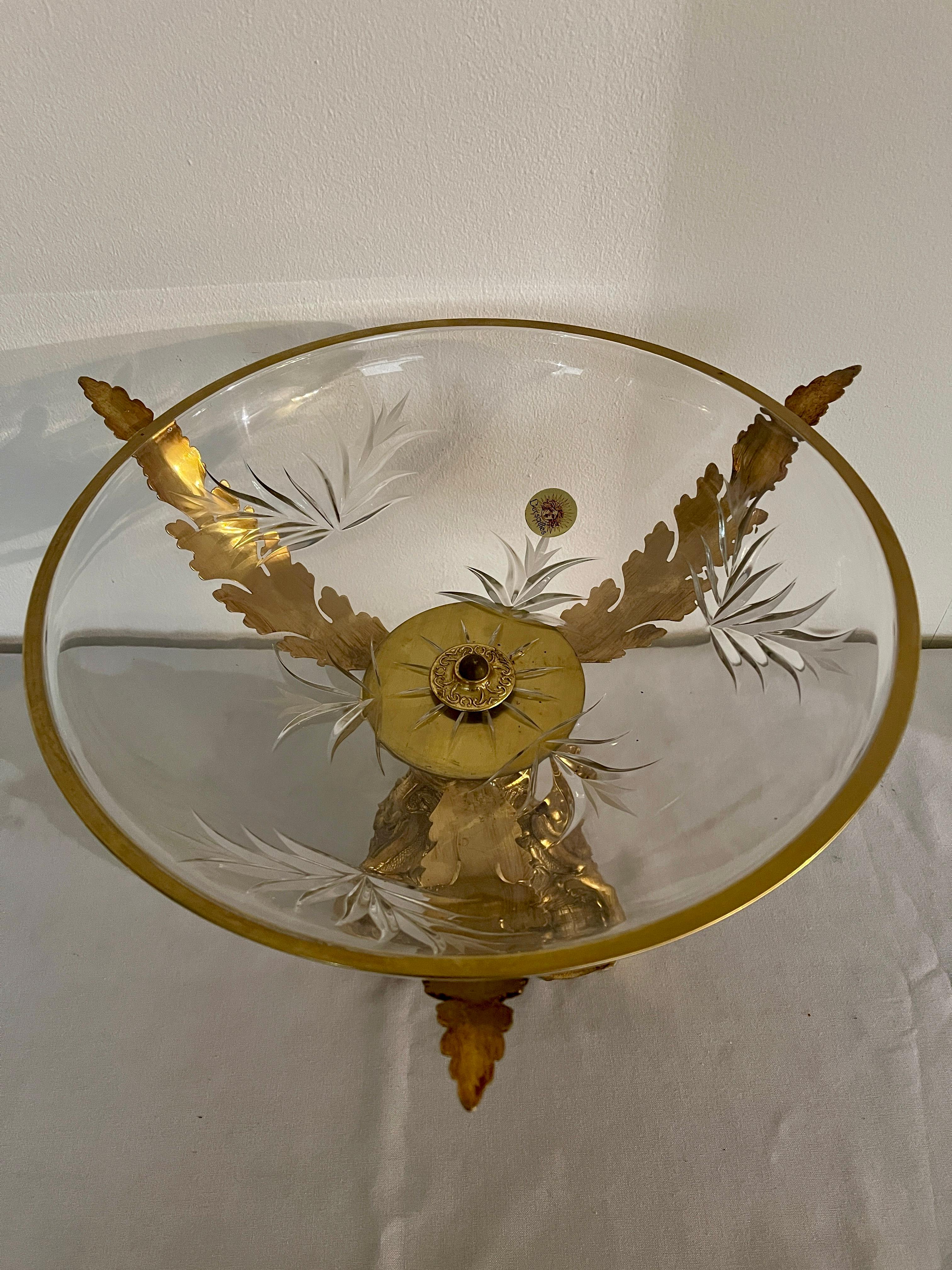 Luxueux centre de table en bronze doré et cristal dans le style de la Renaissance italienne en vente 6