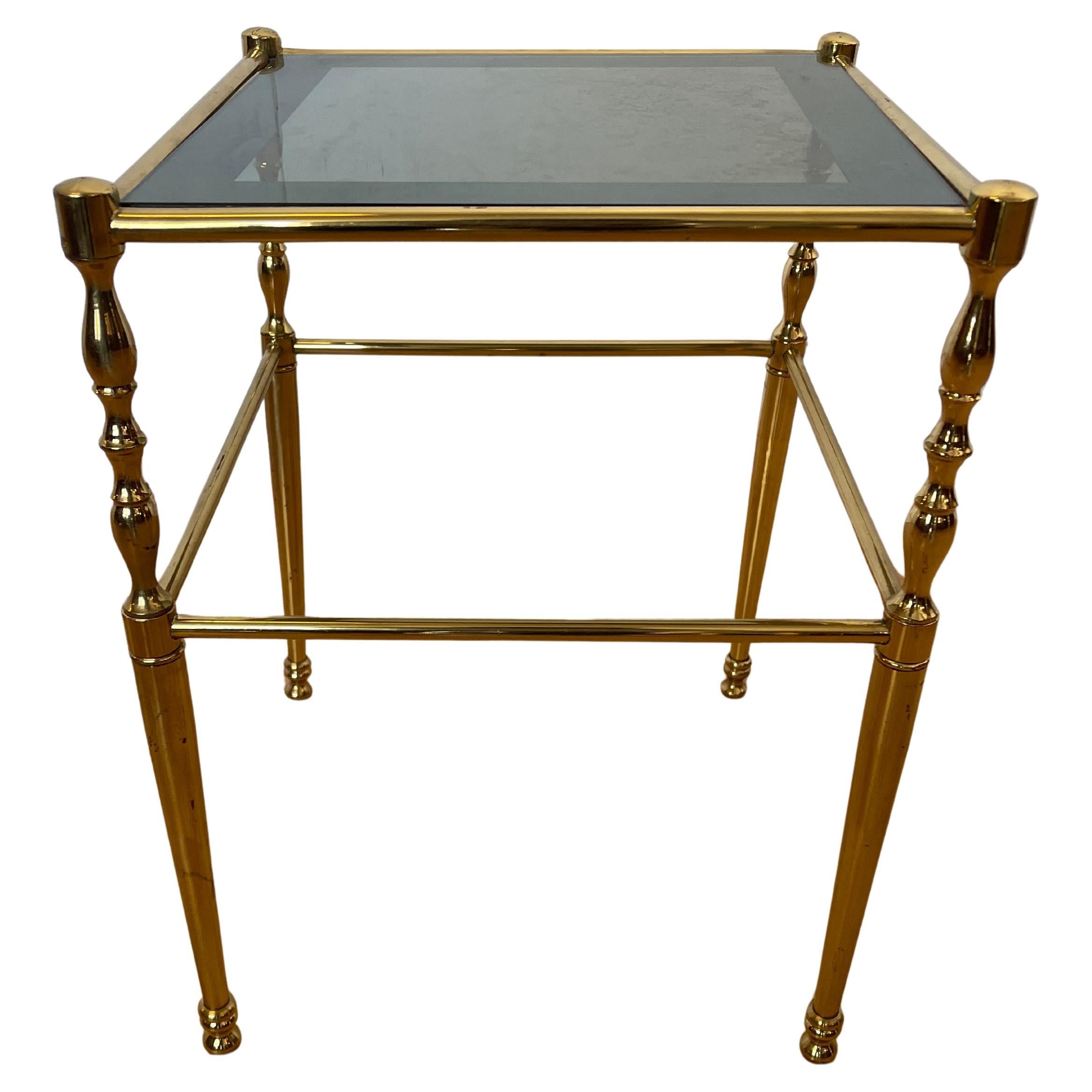 lussuoso tavolino italiano in ottone e vetro fumé anni '70 im Angebot