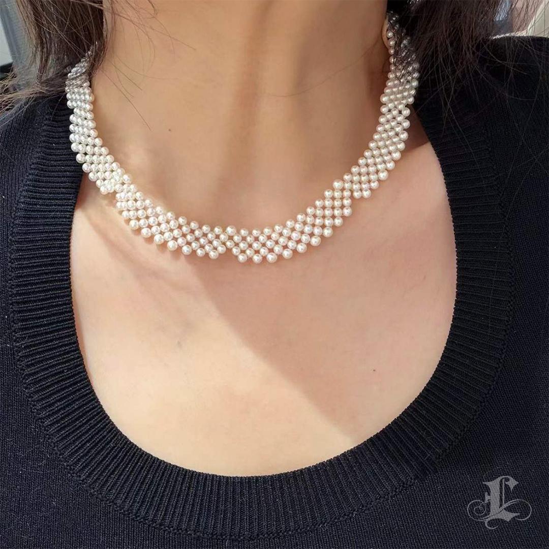 Non taillé 【Lustre Arc】 Collier ras du cou en perles d'Akoya avec fermoir en or blanc 14K en vente