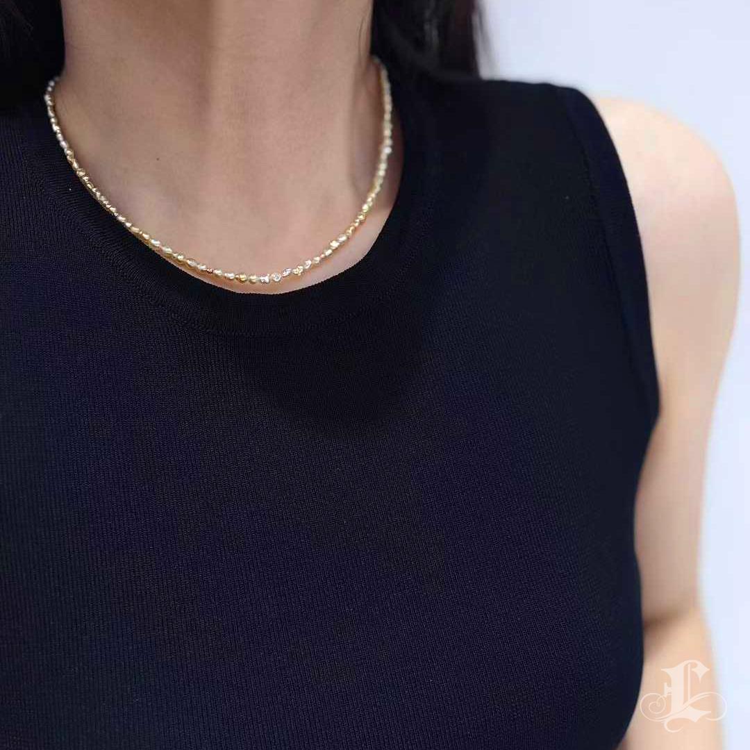 Uncut 【Lustre Arc】 Golden Drift South Sea Keshi Pearl Necklace For Sale