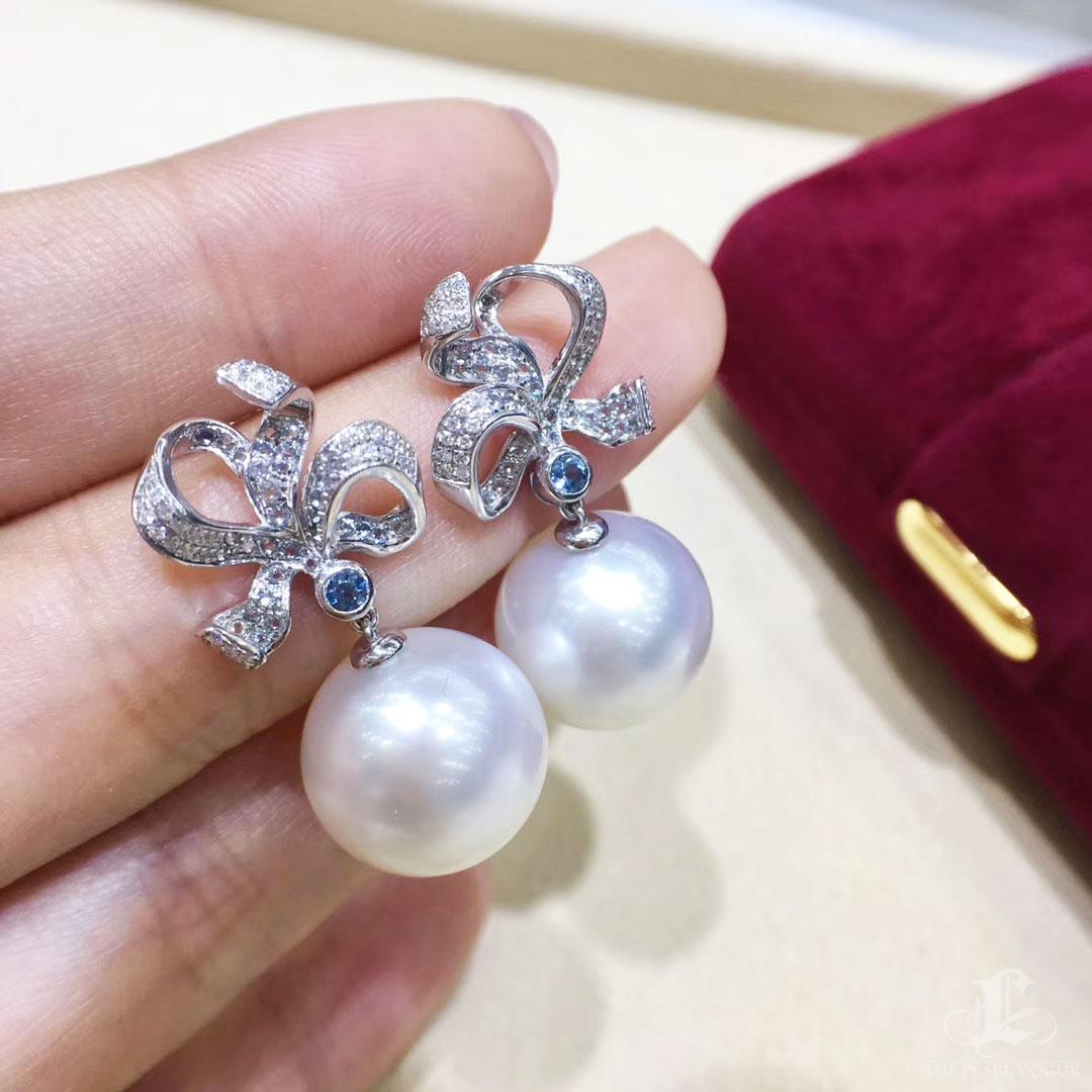 【Lustre Arc】Aurora Bogen Südsee Perle & Diamant Topas Ohrringe im Angebot 2