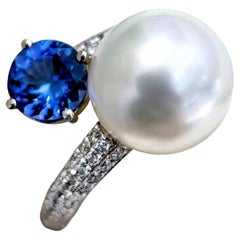 【Lustre Arc】Aurora South Sea Pearl and Royal Blue Tanzanite Diamond Ring