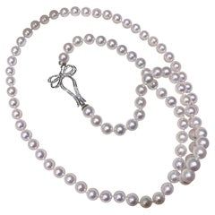 【Lustre Arc】Bow-Tied Aurora Akoya Pearl Long Pendant Necklace