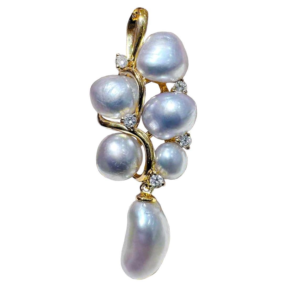【Lustre Arc】Golden Vine South Sea Keshi Pearl & Diamond Pendant Necklace For Sale