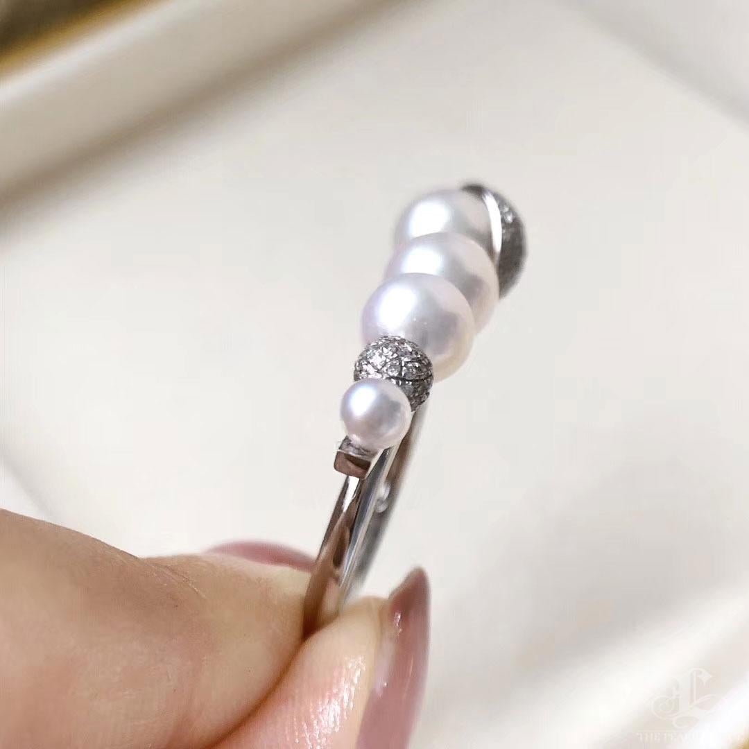 【Lustre Arc】Graduierter Akoya Perlen & Diamant Ring im Angebot 3