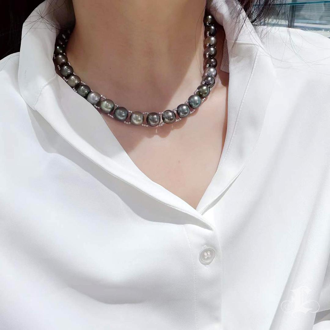 【Lustre Arco]Aurora de Tahití  Collar de perlas y oro blanco de 18 quilates (Creación del diseñador) Sin cortar en venta