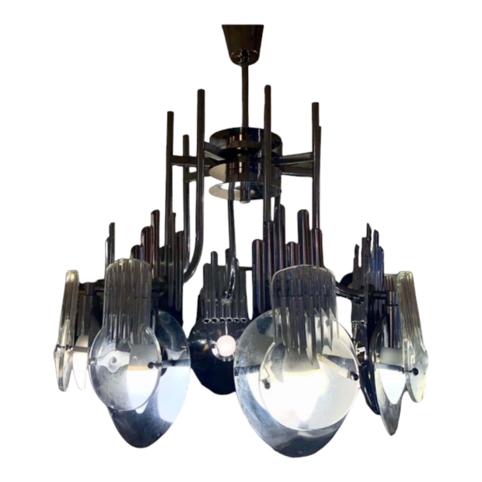 Italian 20th Century by Oscar Torlasco Chandelier  In Good Condition For Sale In CANTELEU, FR