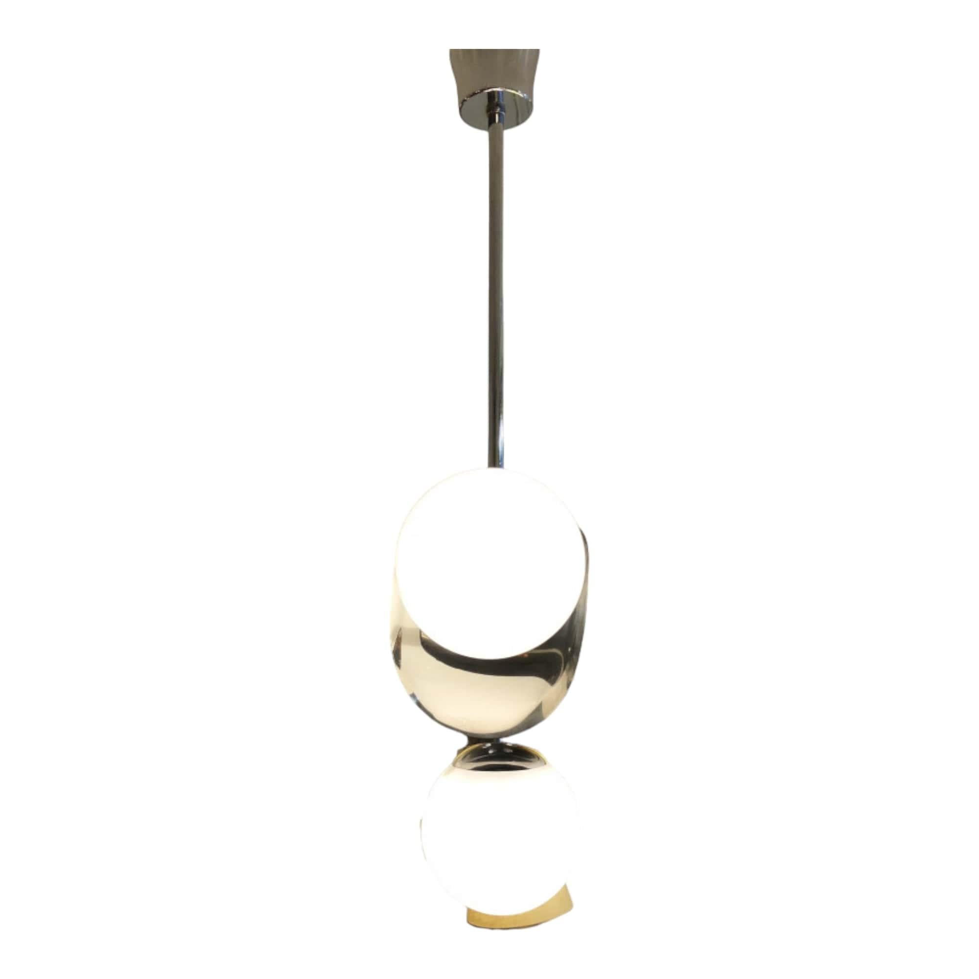 Discover these superb Space Age chandelier designed around 1970, which will bring a touch of elegance and charm to your interior. Each piece is carefully selected for its quality and authenticity, ensuring added value to your interior. The detailed