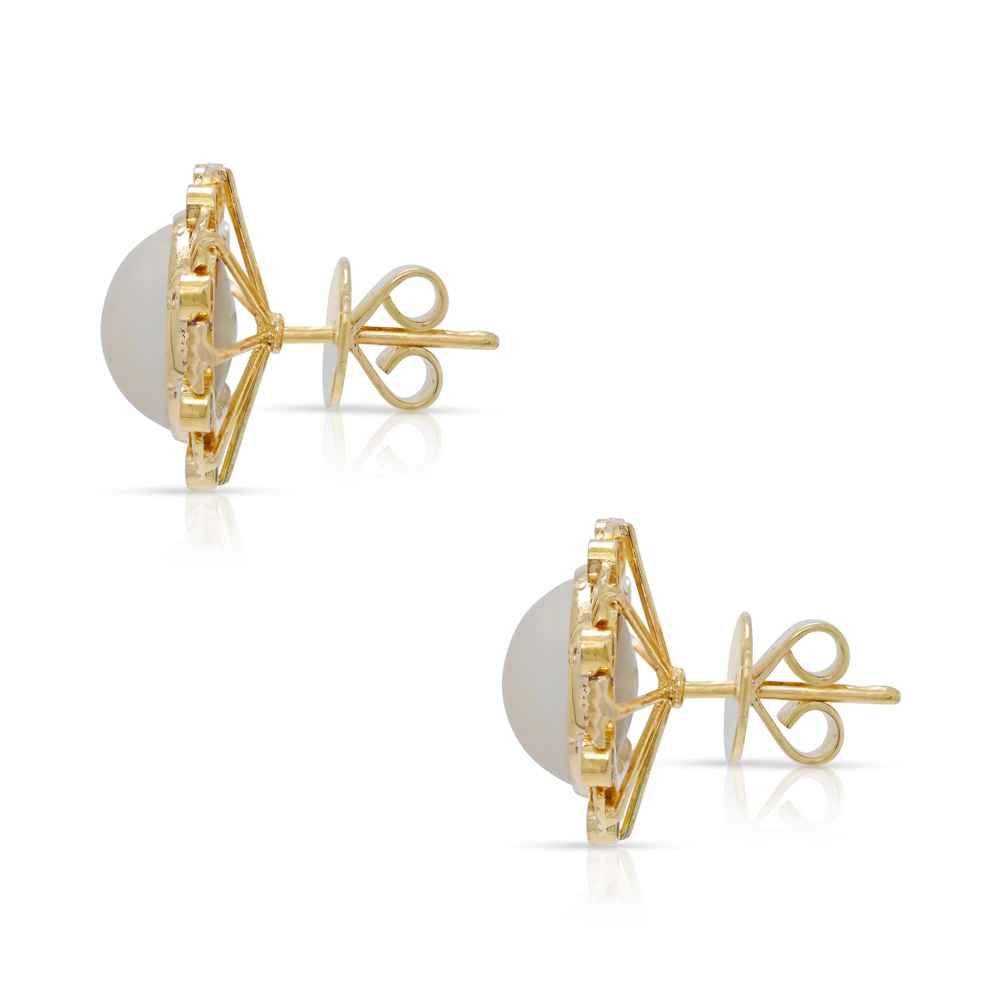 Boucles d'oreilles en or jaune 18k avec diamant 0.32ct et perle des mers du sud 10mm Pour femmes en vente