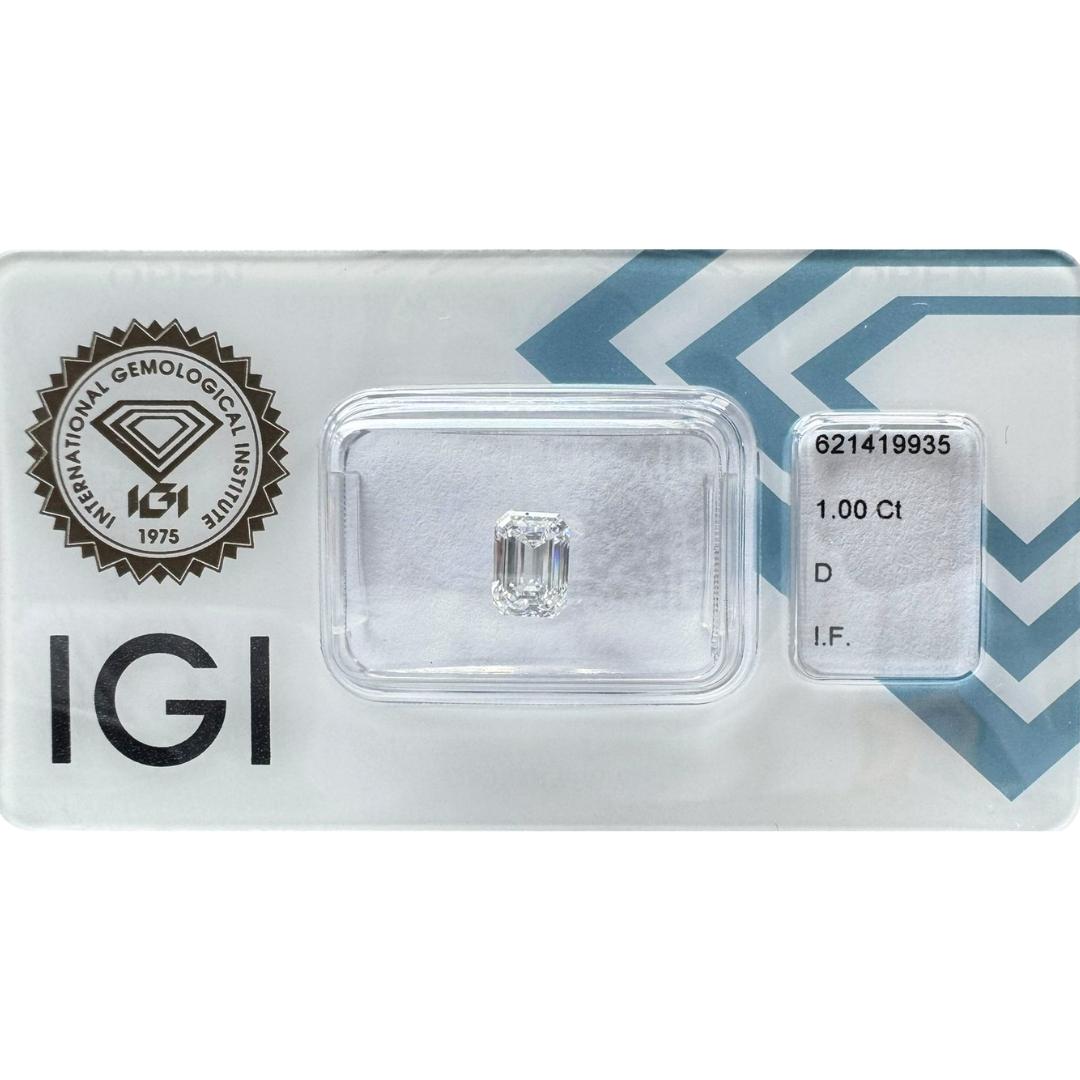 Lustrous 1 pc Ideal Cut Natural Diamond w/1.00 ct - IGI Certified

Behold the pinnacle of diamond perfection with this 1.00-carat emerald-cut diamond, a symbol of pure brilliance and elegance. Accompanied by an IGI certificate, this diamond's