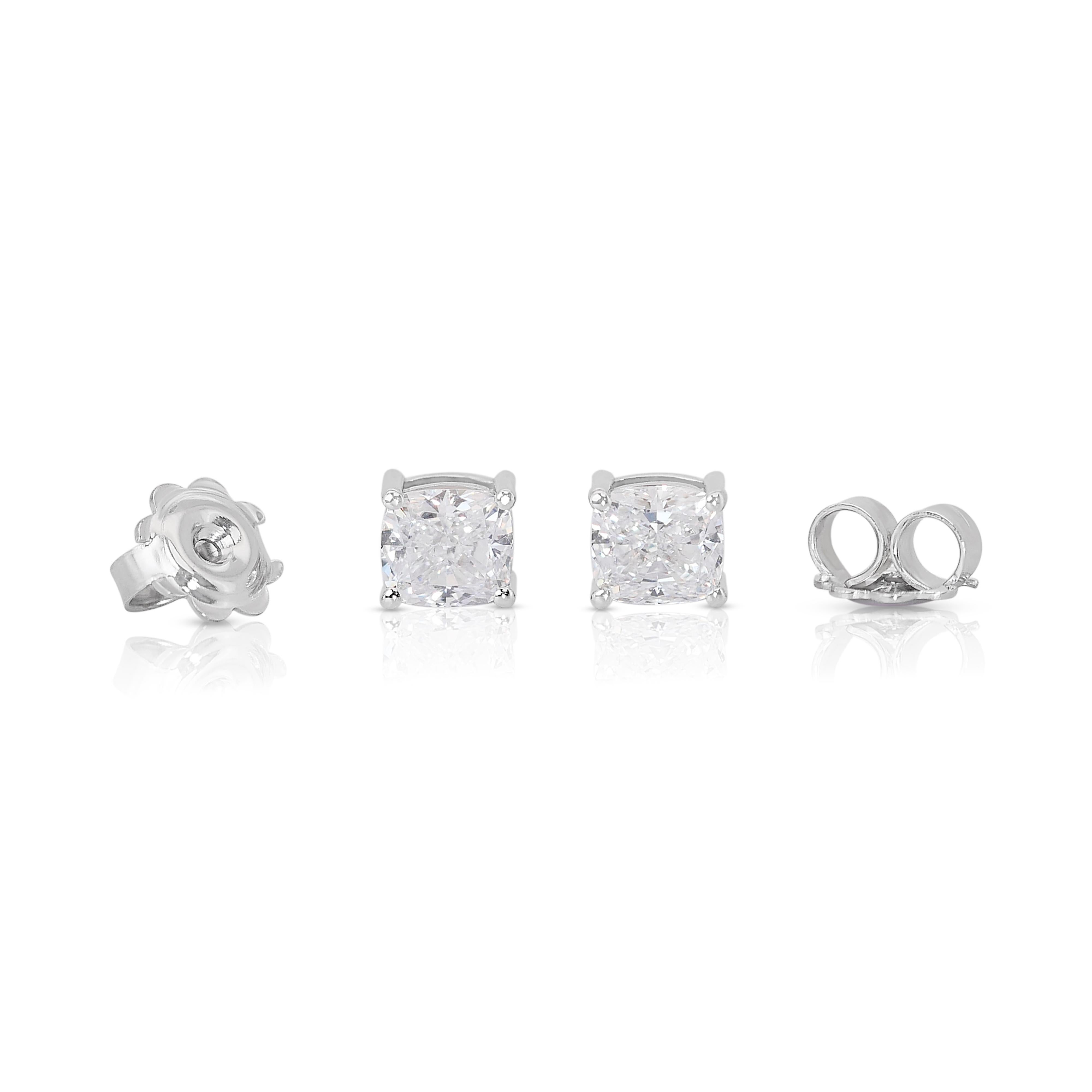 Clous d'oreilles en or blanc 18 carats avec diamants de 1,60 carat certifiés GIA en vente 1