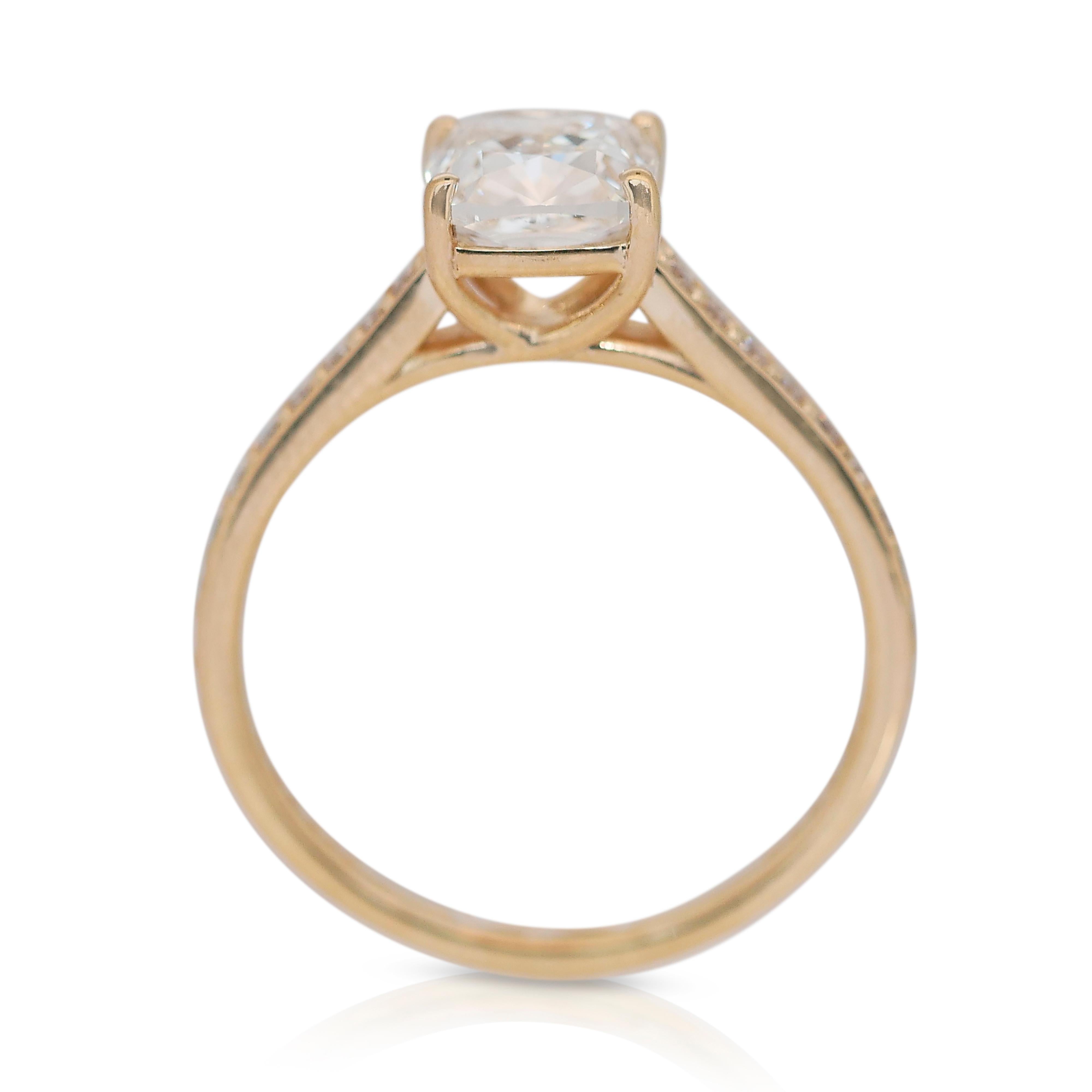 Lustrous 1.70ct Diamonds Pave Ring in 18k Yellow Gold - IGI Certified 1