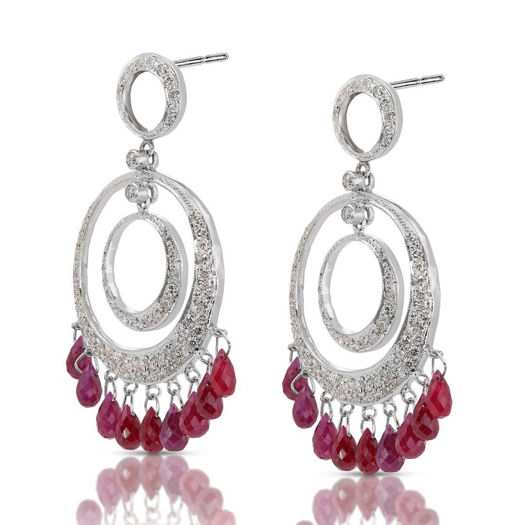 Lustrous 18K White Gold Dangling Earrings with Diamonds and Rubies In New Condition For Sale In רמת גן, IL