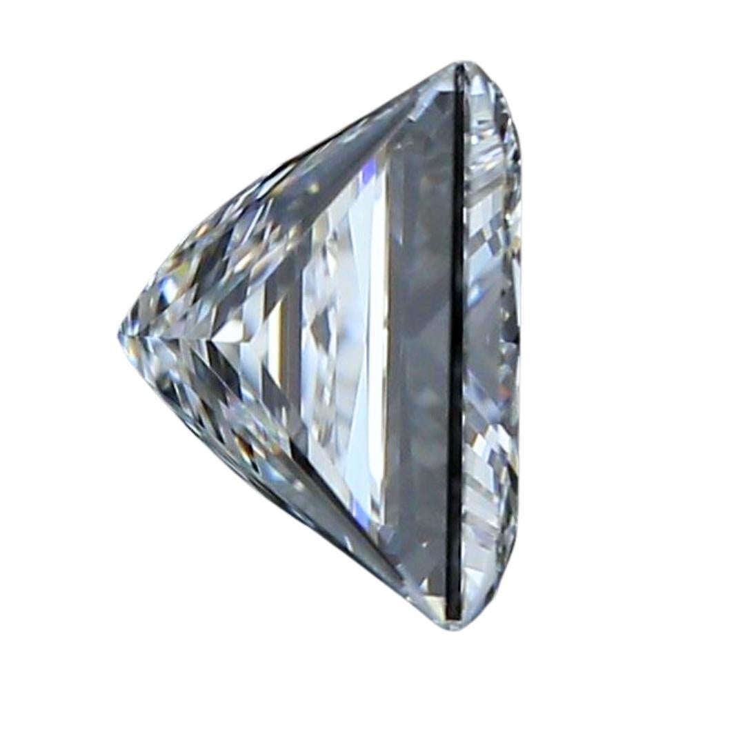 Lustrous 1pc Ideal Cut Natural Diamond w/1.00 ct - GIA Certified In New Condition For Sale In רמת גן, IL