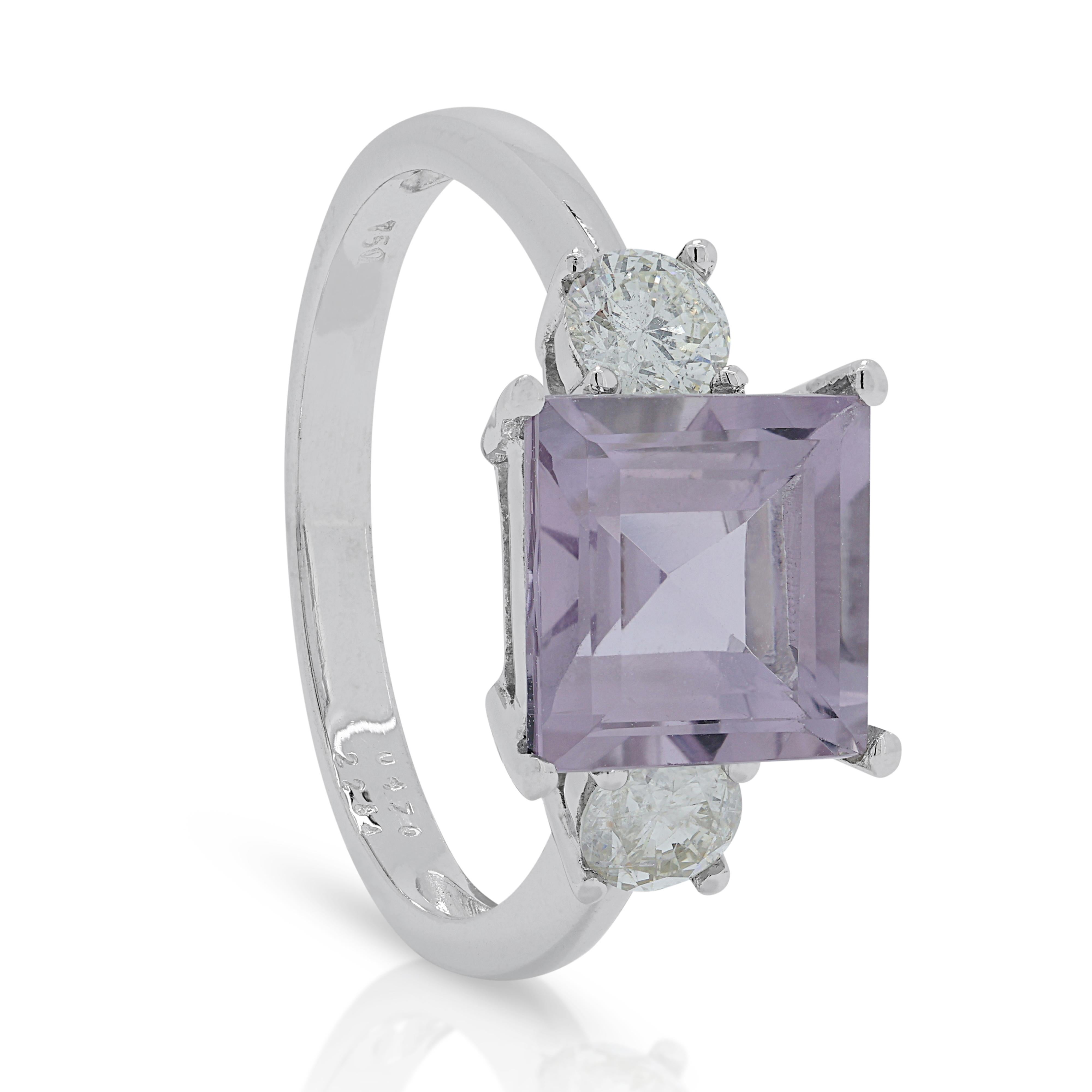 Lustrous 2.284ct Amethyst Ring with Diamonds in 18K White Gold For Sale 2