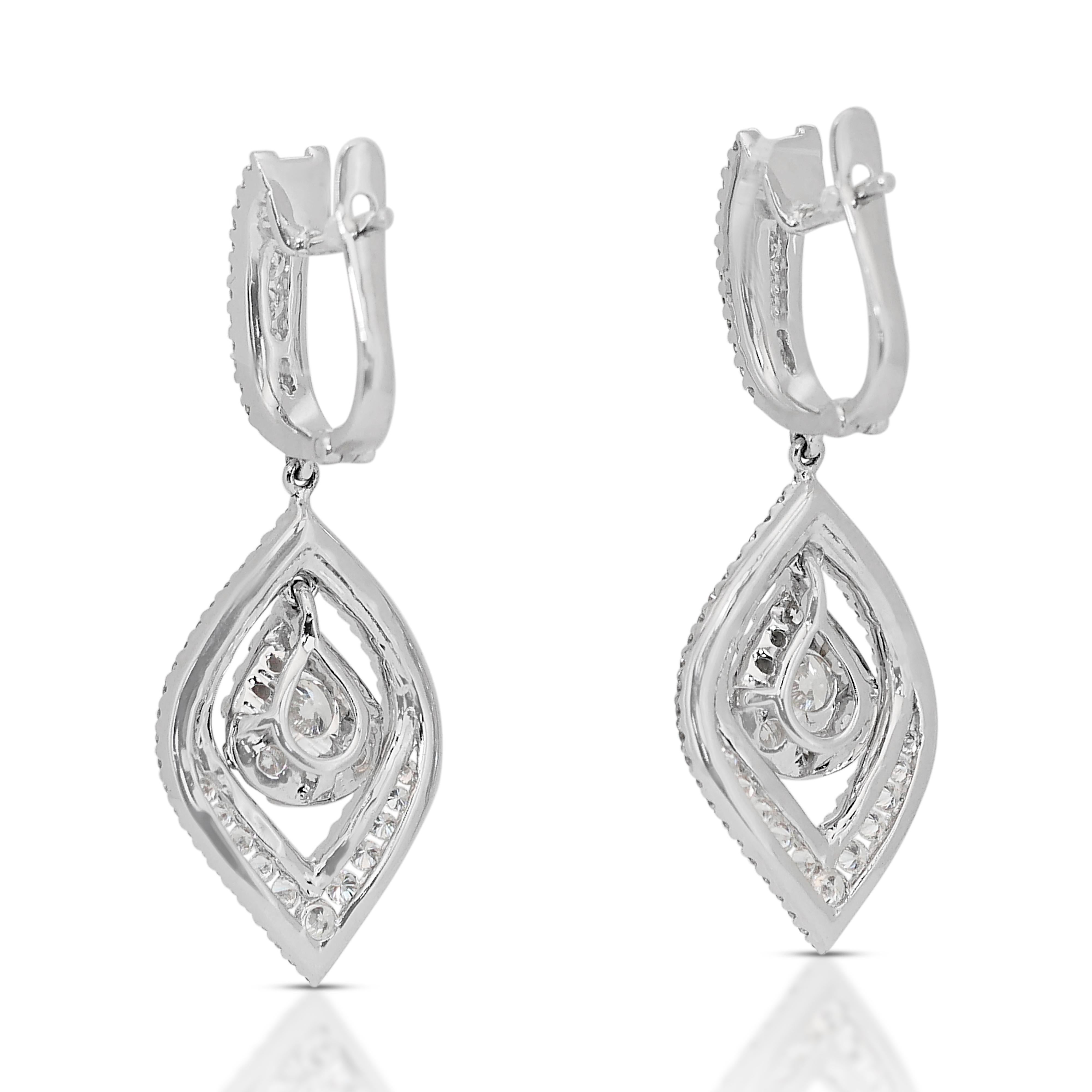 Lussuosi orecchini pendenti con 2,78 carati di diamanti in oro bianco 14k - certificati IGI in vendita 3