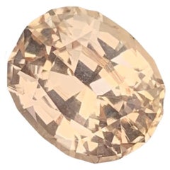 Superbe topaze impériale naturelle de 3,95 carats provenant d'une mine de Katlang 