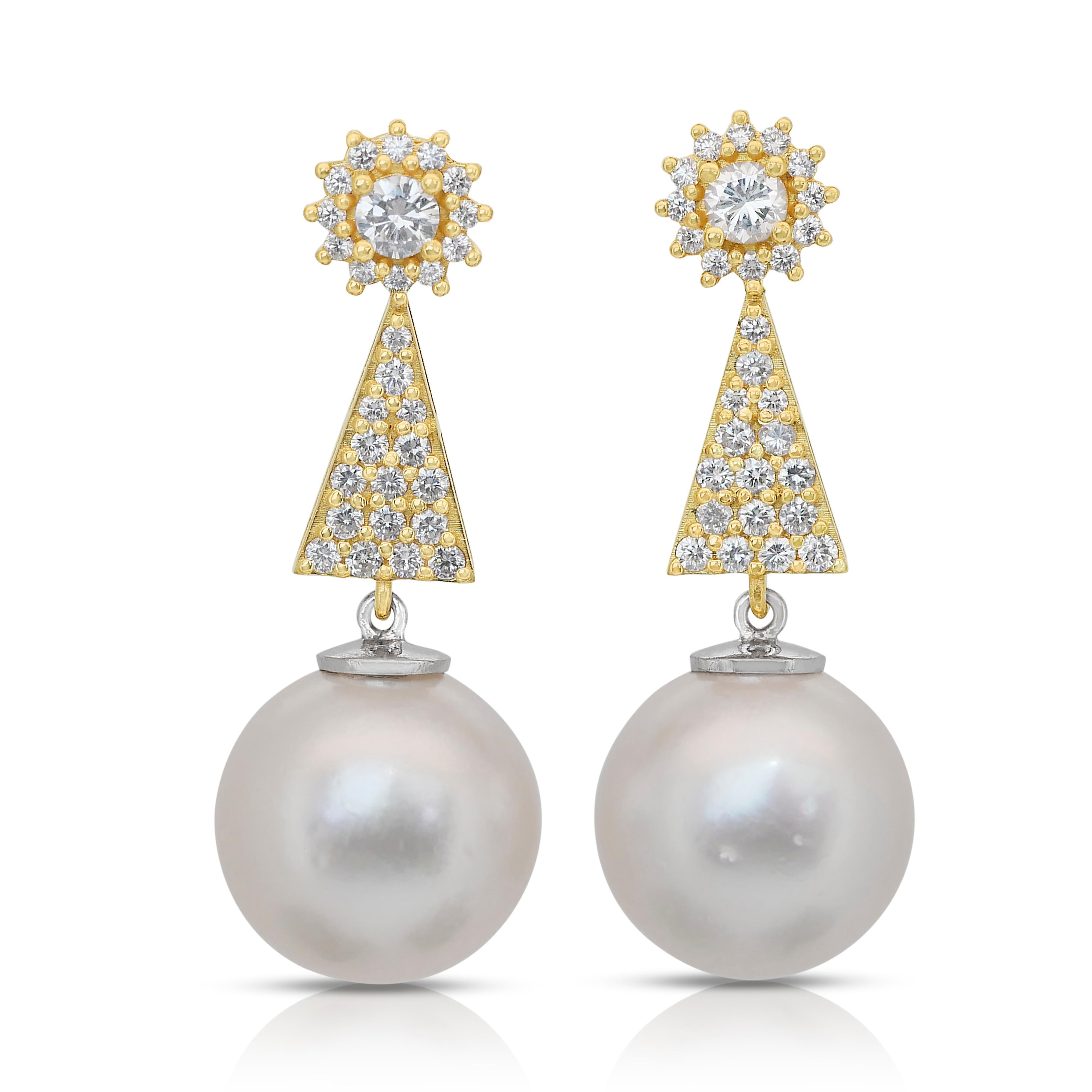 Orecchini pendenti con diamanti e perle d'acqua salata da 42,14 carati in oro giallo 18 ct. in vendita 3